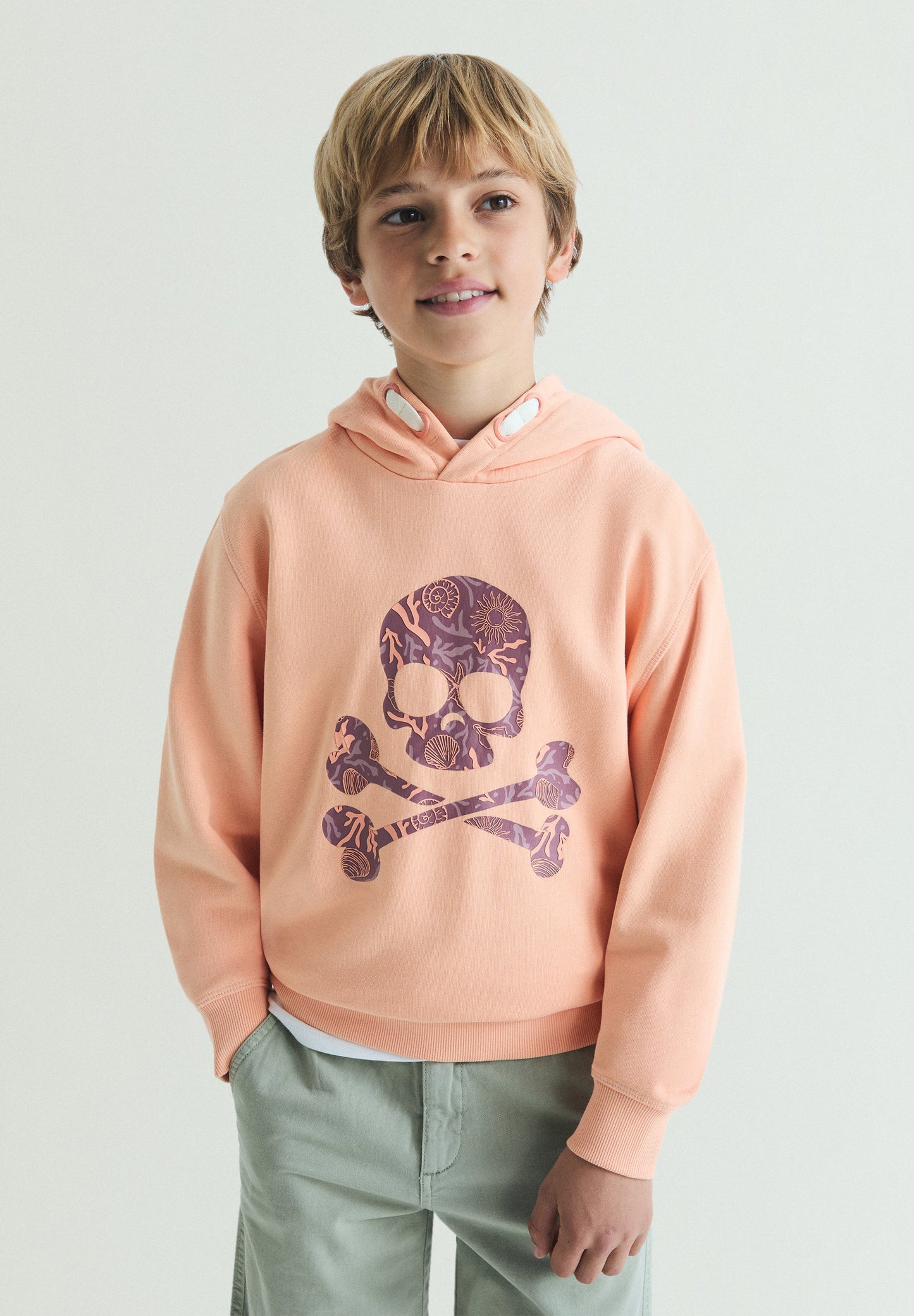 SWEATSHIRT COM CAPUZ E SKULL PADRÃO