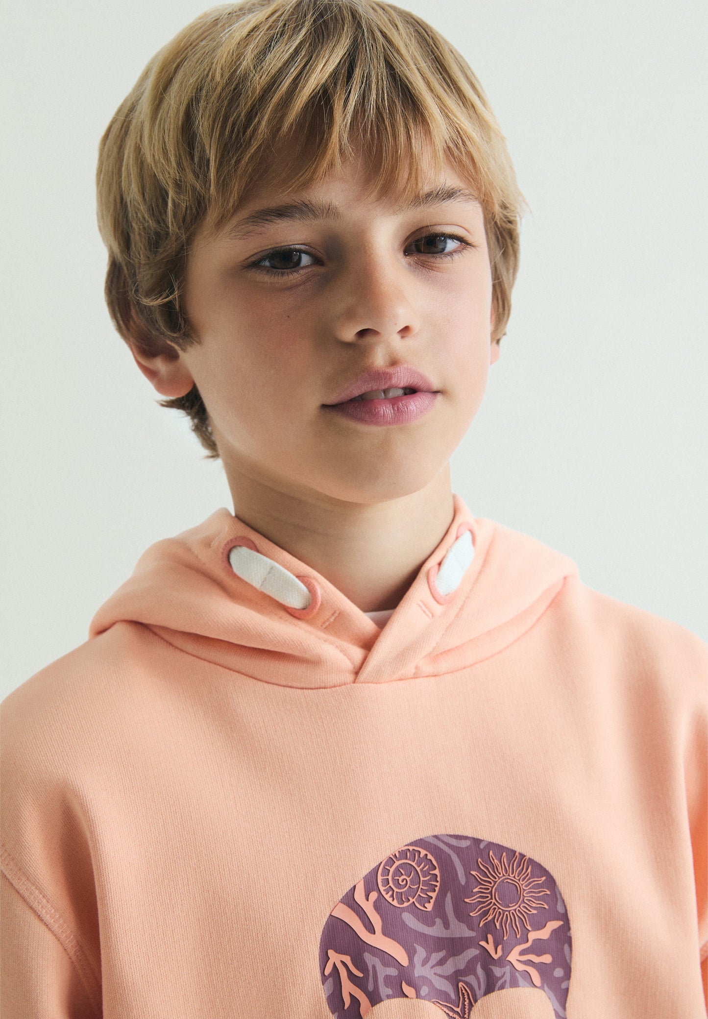 SWEATSHIRT COM CAPUZ E SKULL PADRÃO