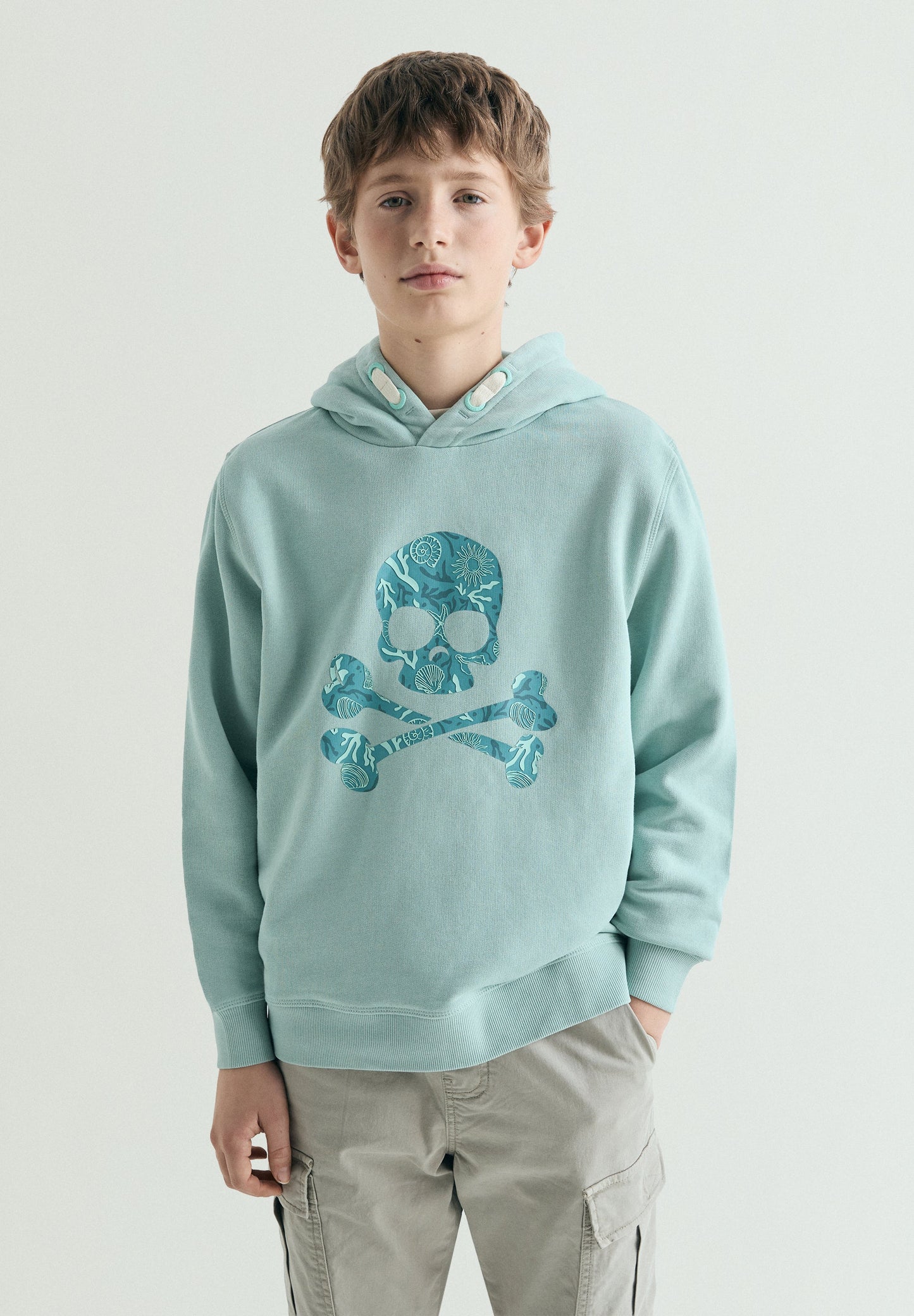SWEATSHIRT COM CAPUZ E SKULL PADRÃO