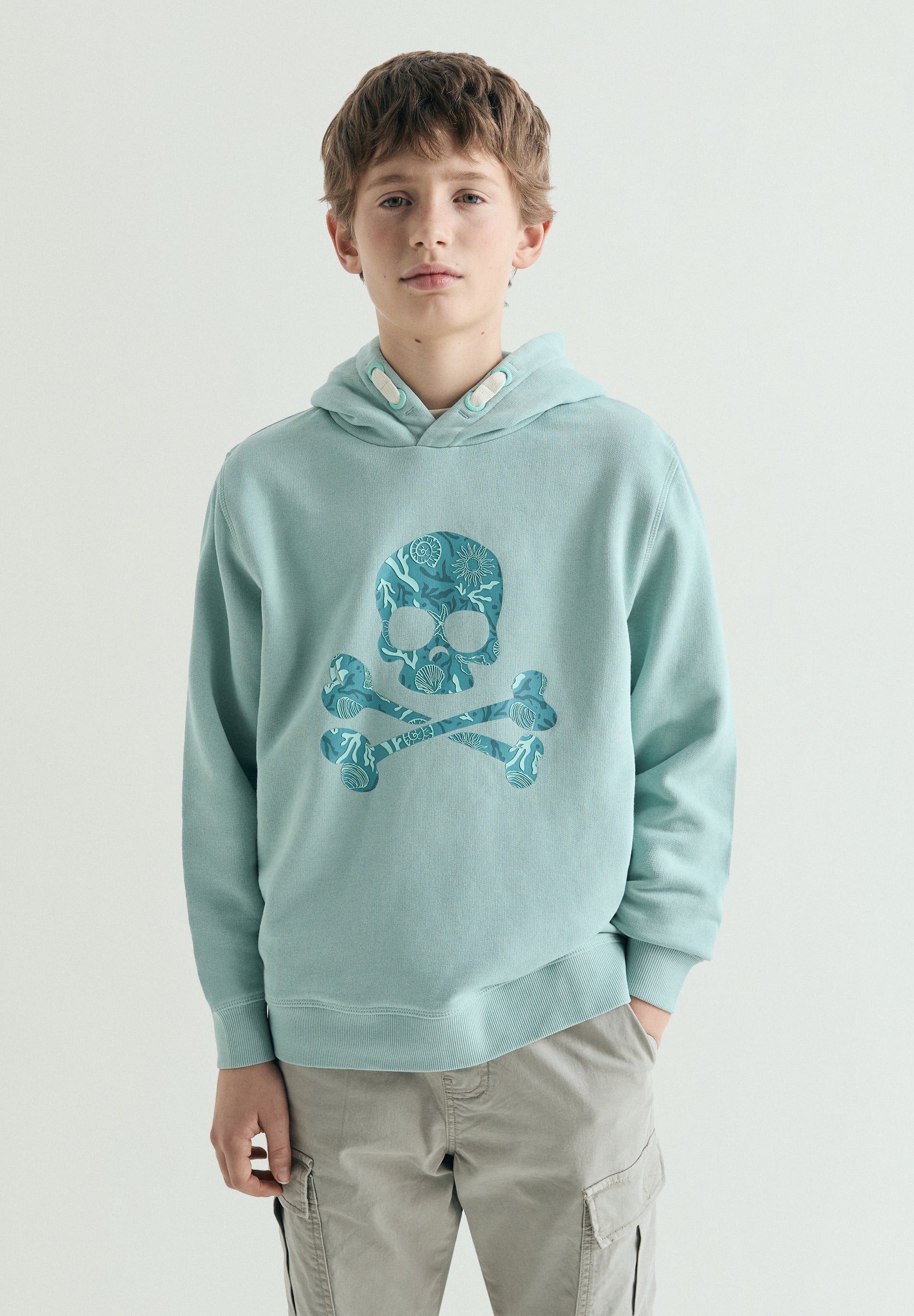 SWEATSHIRT COM CAPUZ E SKULL PADRÃO