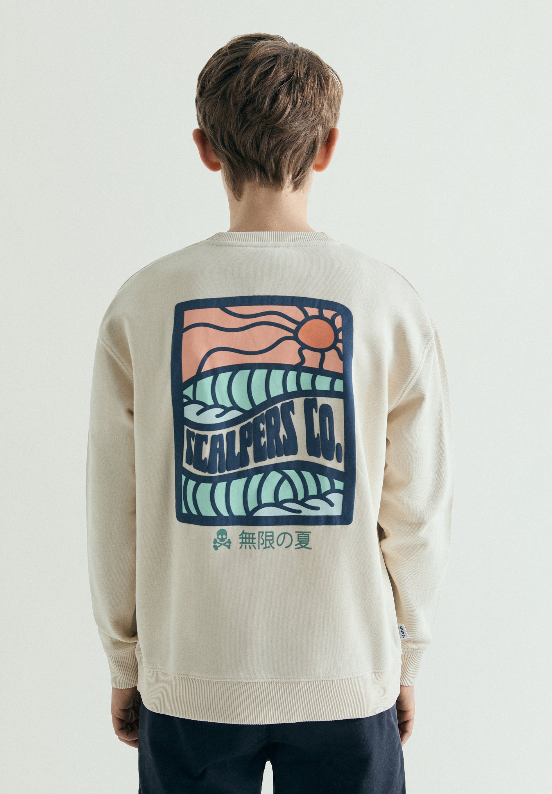 SWEATSHIRT PADRÃO TRASEIRO NO BOLSO