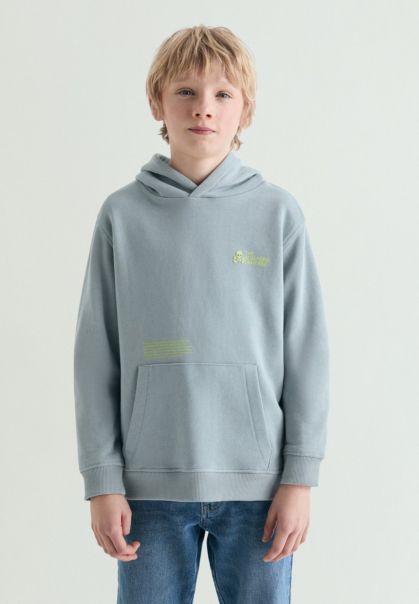 SWEATSHIRT COM CAPUZ E PADRÃO DE SKULL