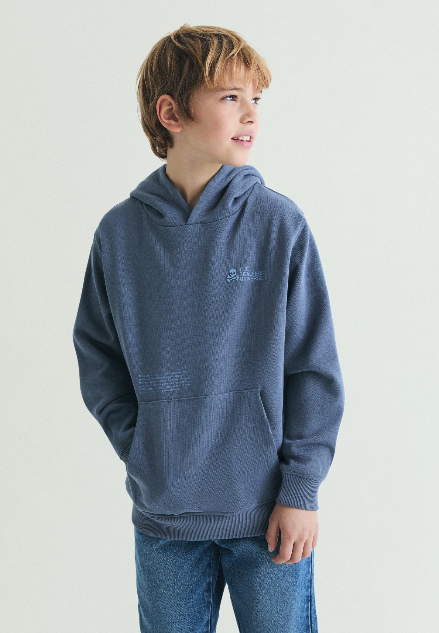 SWEATSHIRT COM CAPUZ E PADRÃO DE SKULL