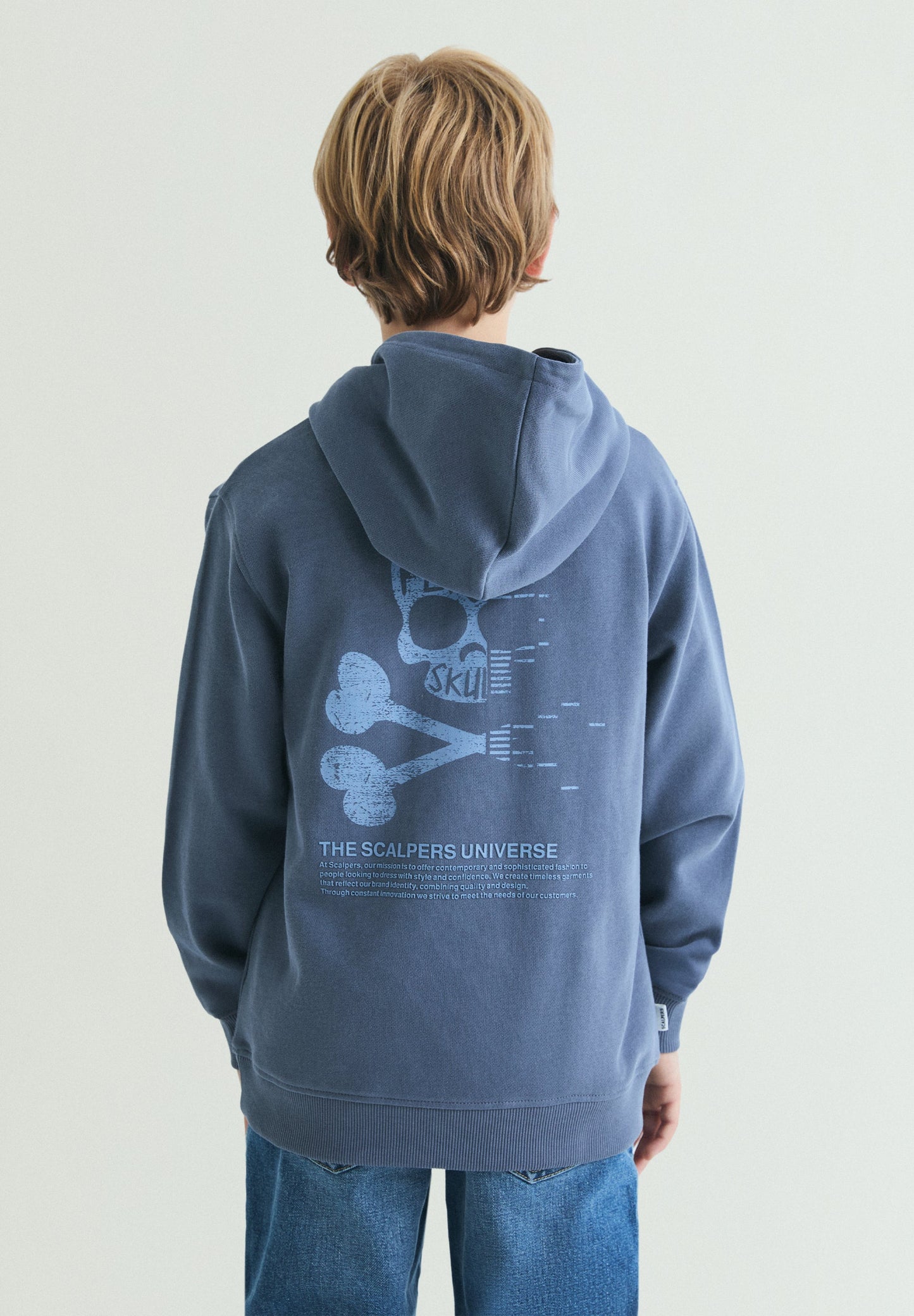 SWEATSHIRT COM CAPUZ E PADRÃO DE SKULL