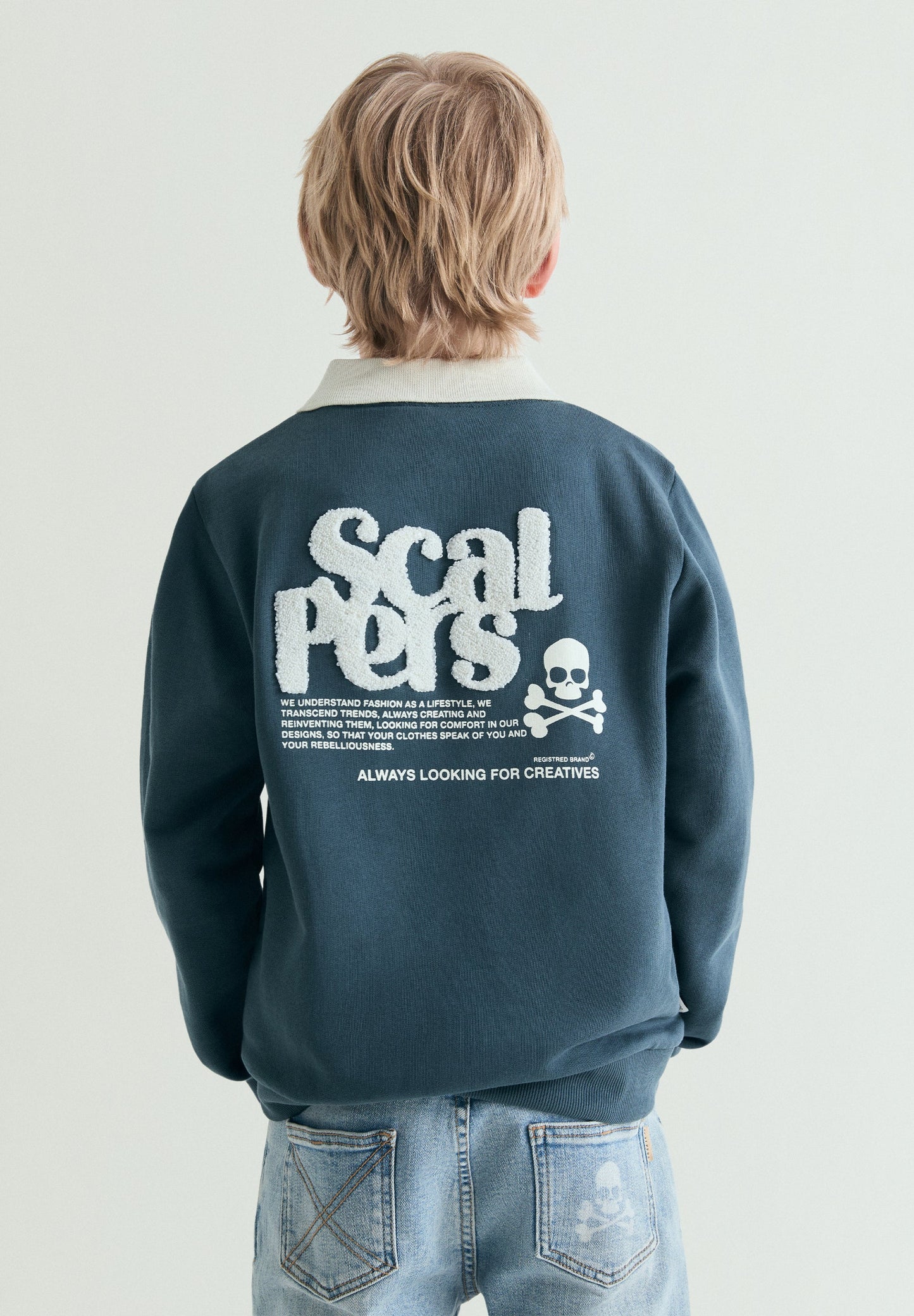 SWEATSHIRT ESTILO CAMISA POLO