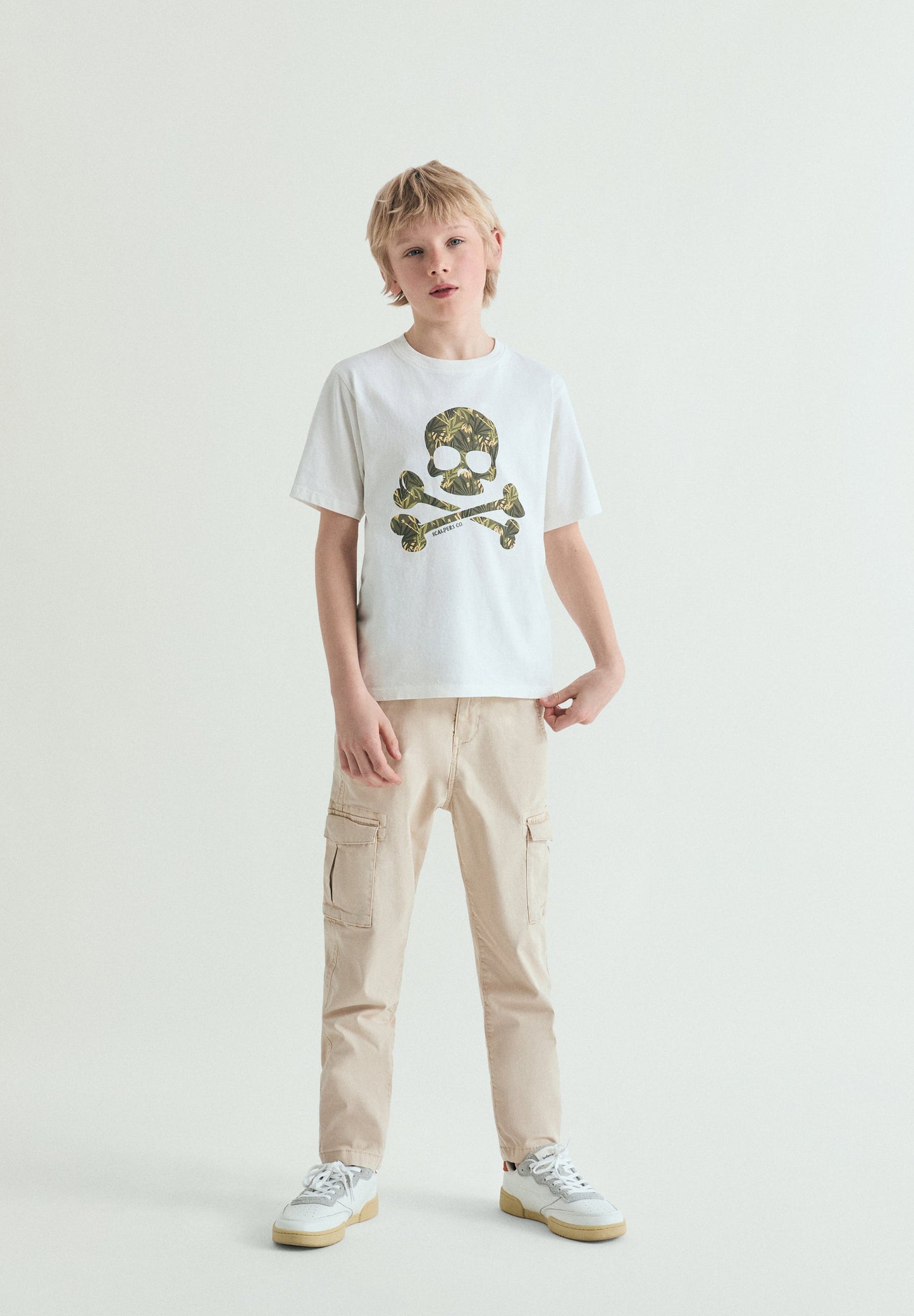 T-SHIRT SKULL PADRÃO TROPICAL