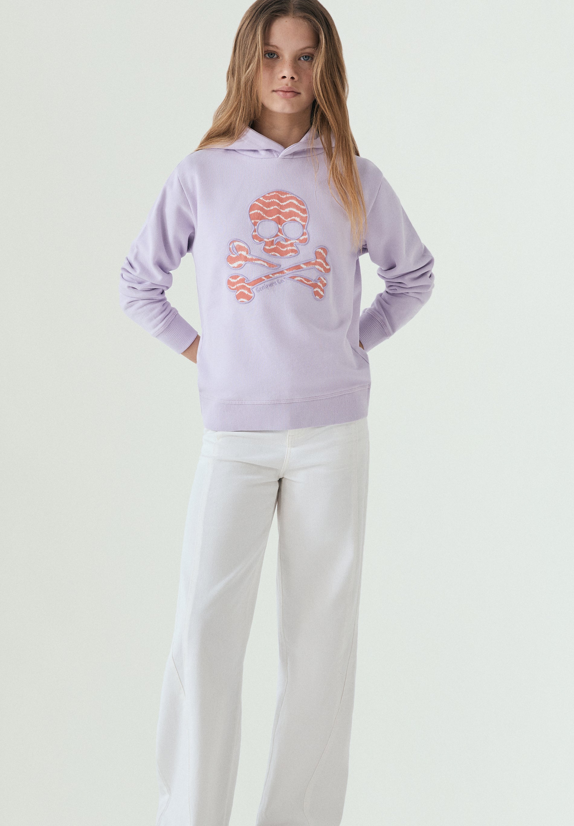 SWEATSHIRT COM CAPUZ E SKULL