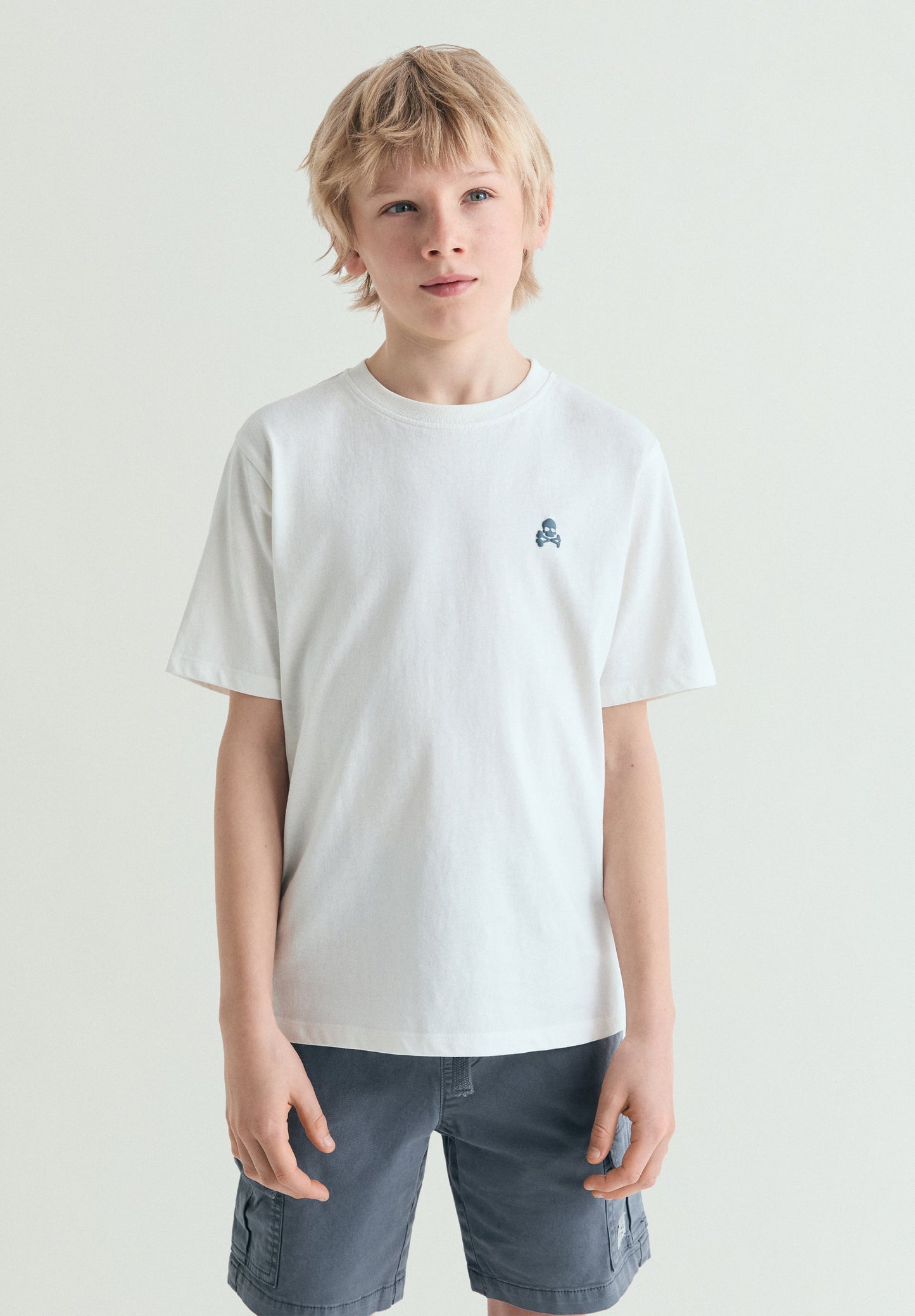 T-SHIRT ESTAMPADA COM LOGÓTIPO