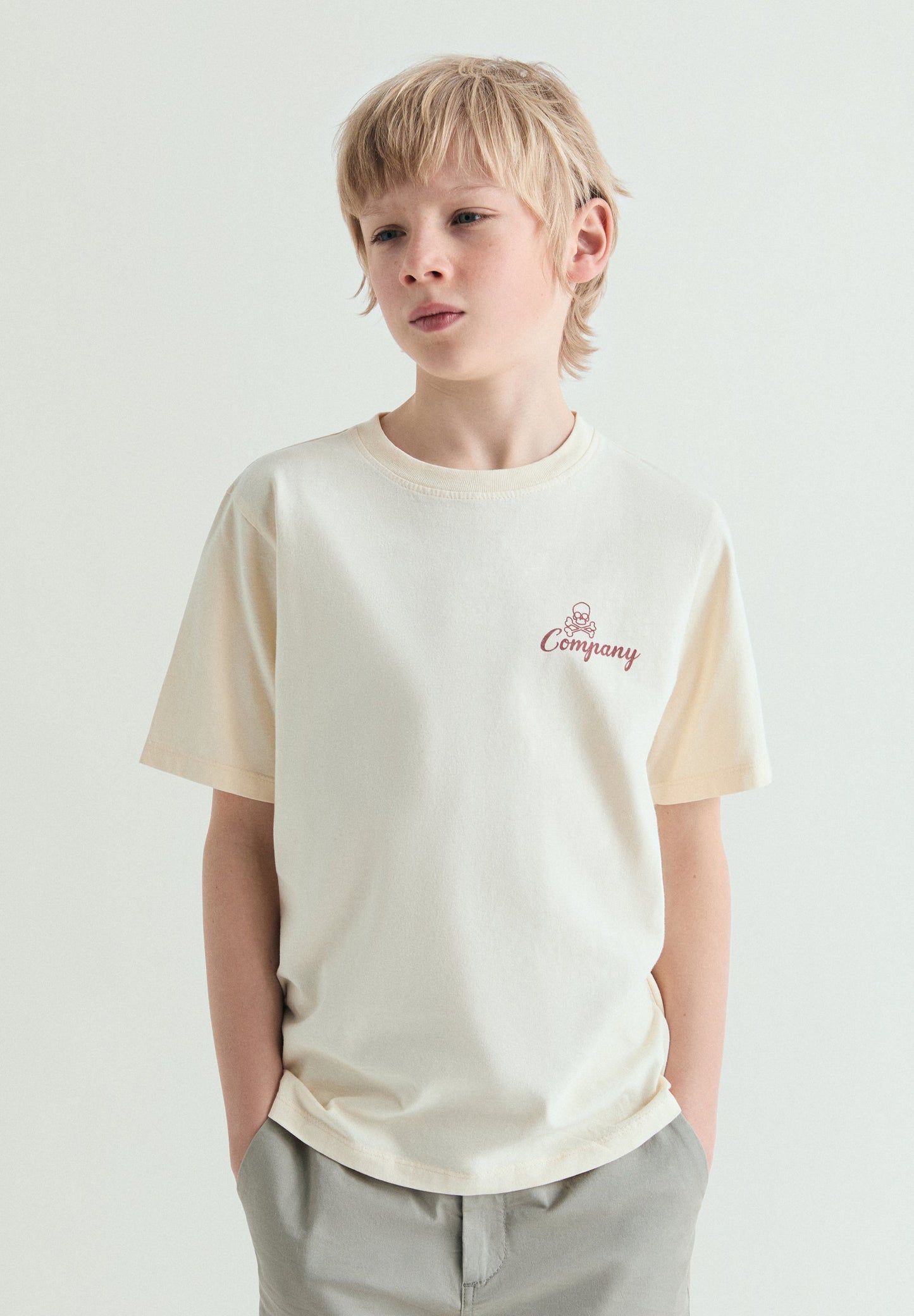 T-SHIRT PADRÃO TRASEIRO