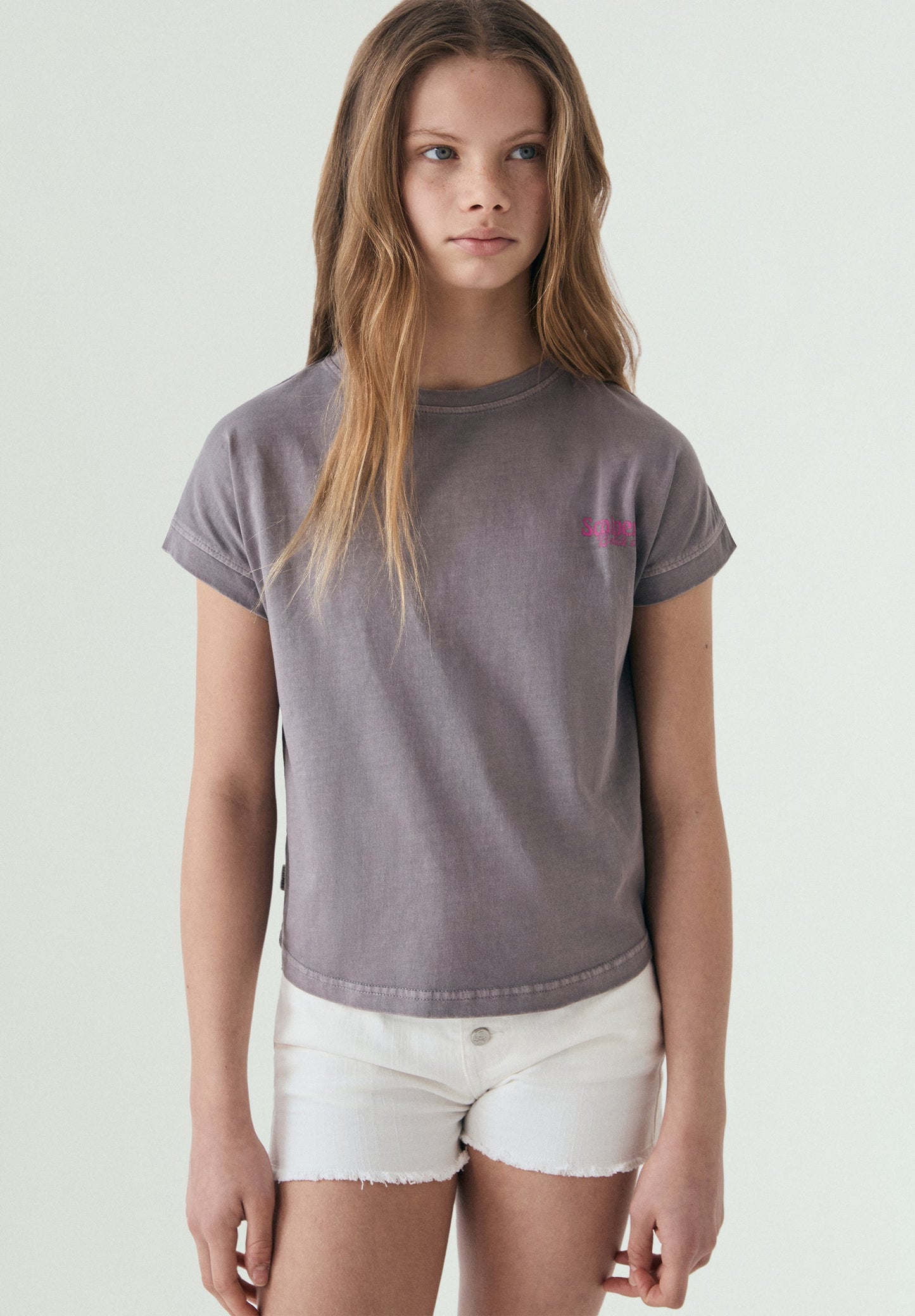 T-SHIRT DESBOTADA RELAXED