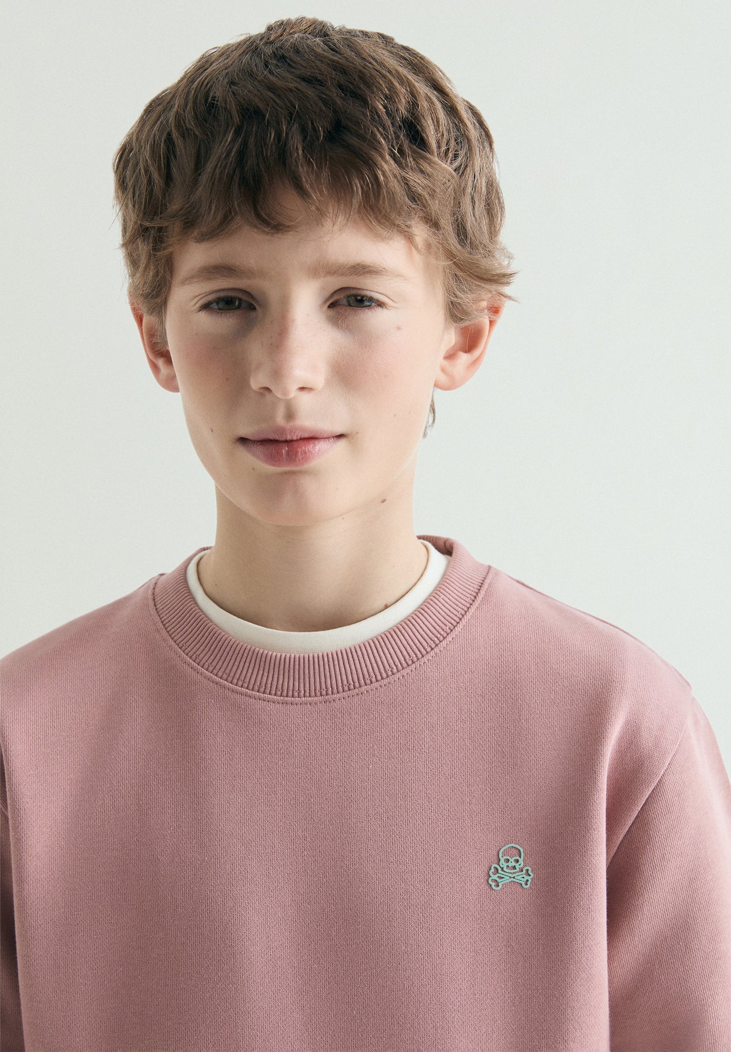 SWEATSHIRT COM PADRÃO ATRÁS