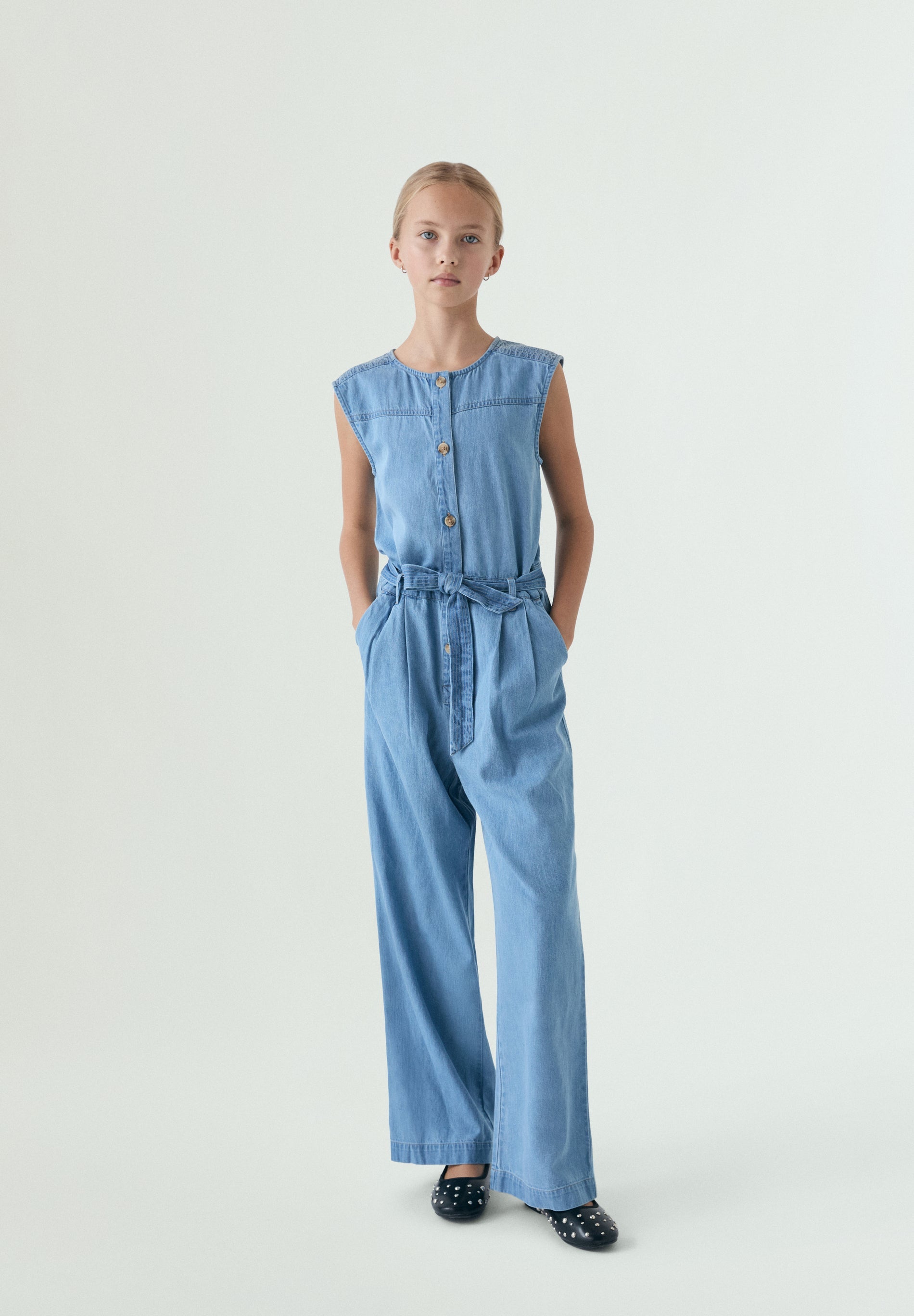 MACACÃO DENIM COM BOTÕES