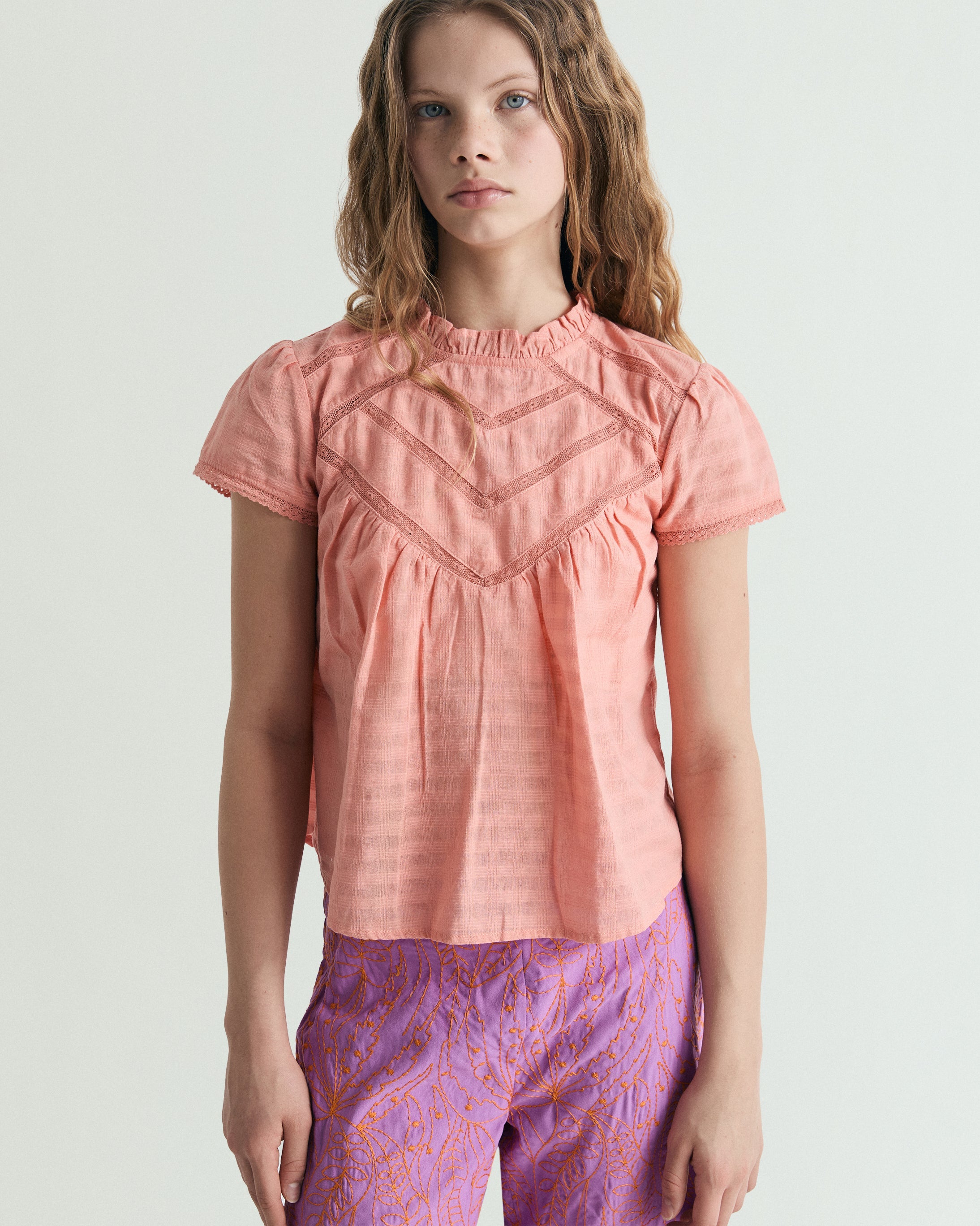 BLUSA DE ALGODÃO COM BORDADOS