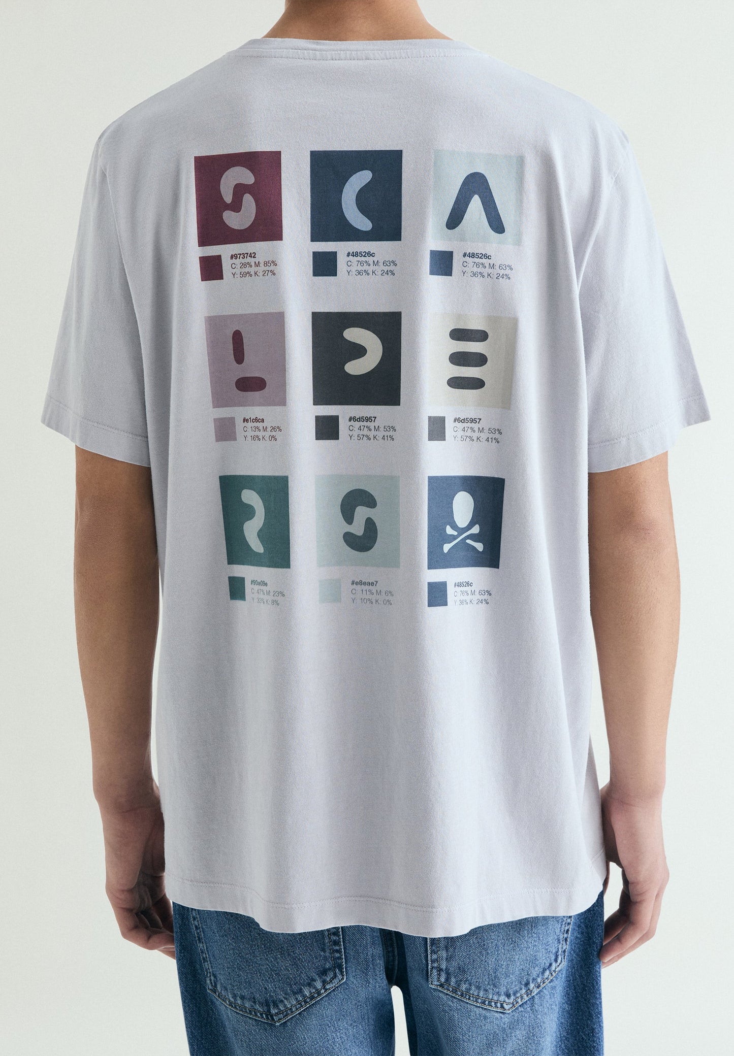 T-SHIRT COM PADRÃO COM EFEITO DESBOTADO