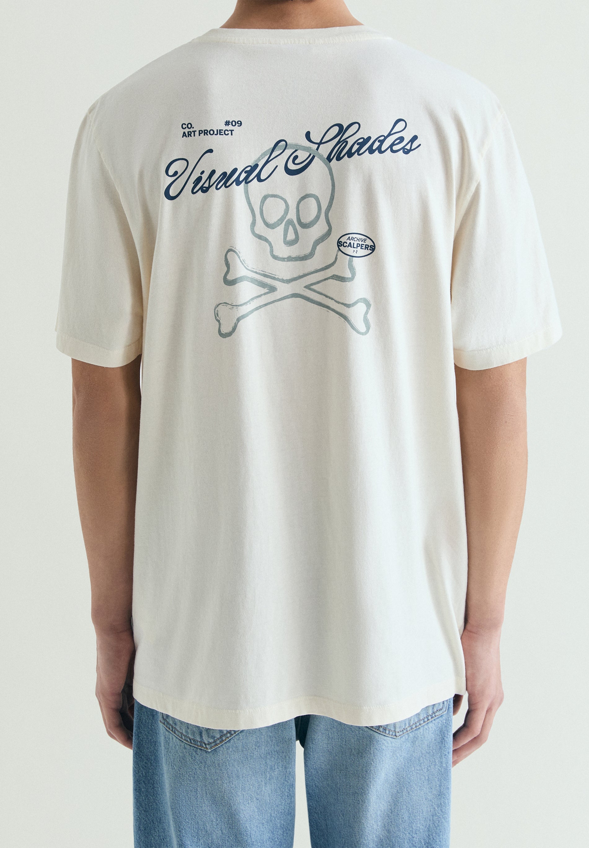 T-SHIRT COM PADRÃO RELAXED FIT