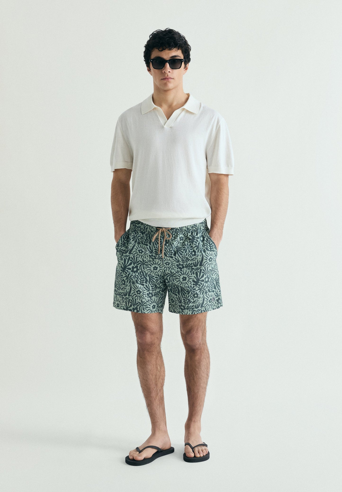 CALÇÕES DE BANHO COM ESTAMPADO FLORAL
