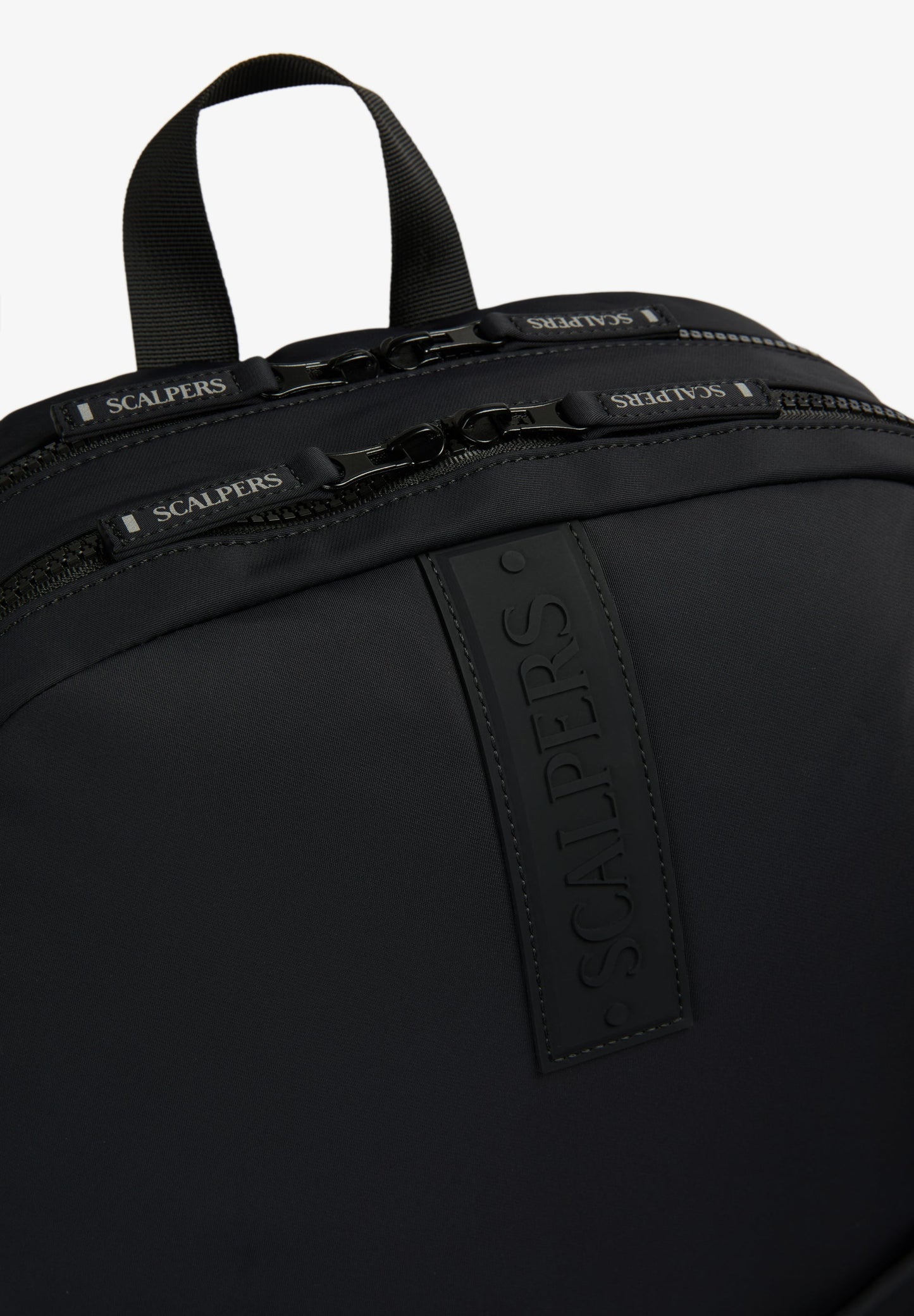 MOCHILA TÉCNICA COM BOLSOS