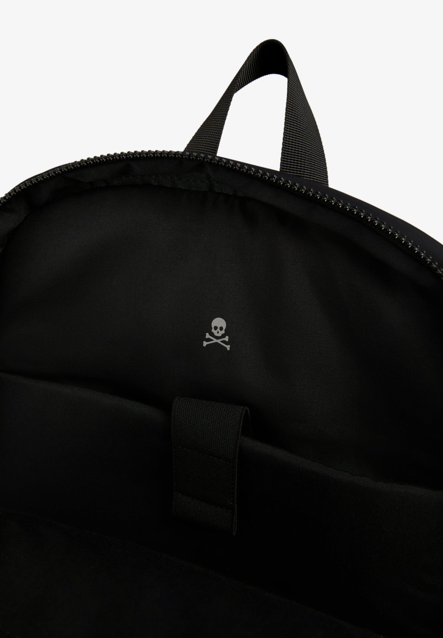 MOCHILA TÉCNICA COM BOLSOS