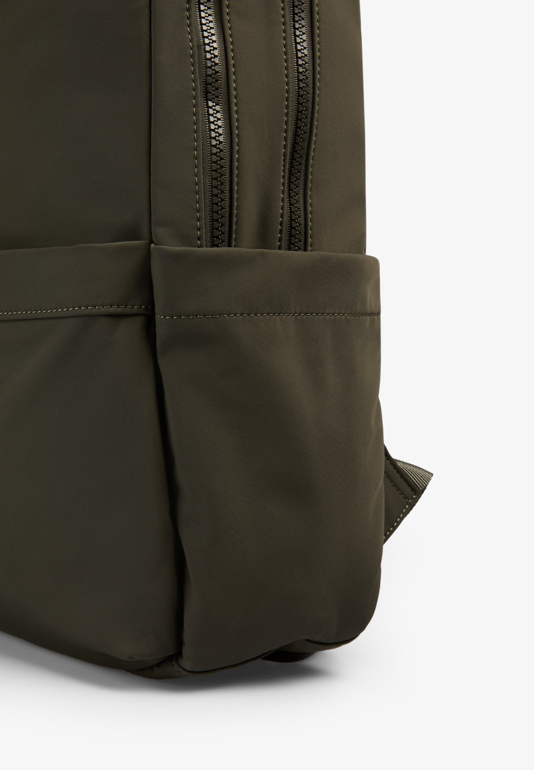 MOCHILA TÉCNICA CON BOLSILLOS - Scalpers