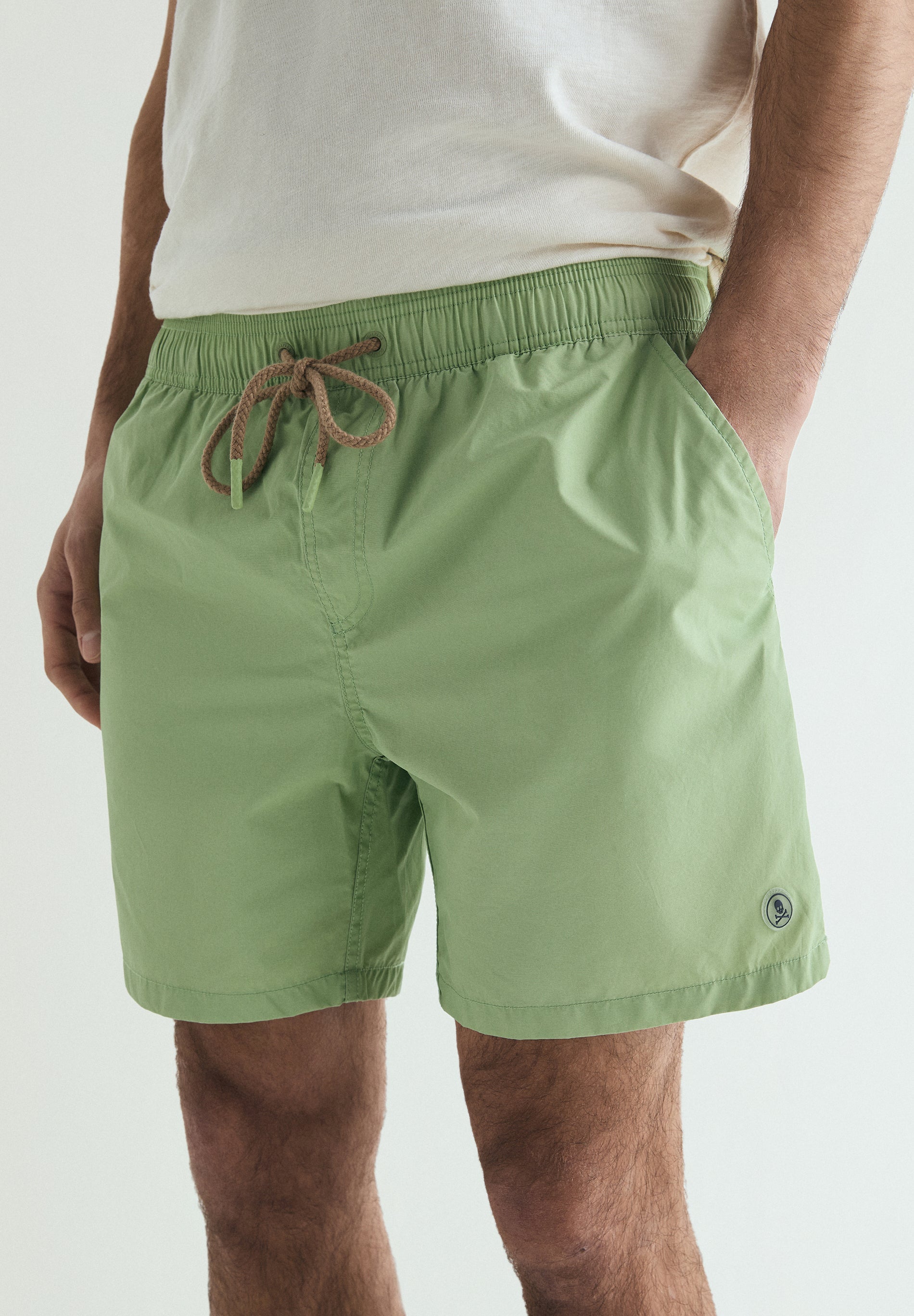 CALÇÕES DE BANHO BÁSICOS COM BOLSO