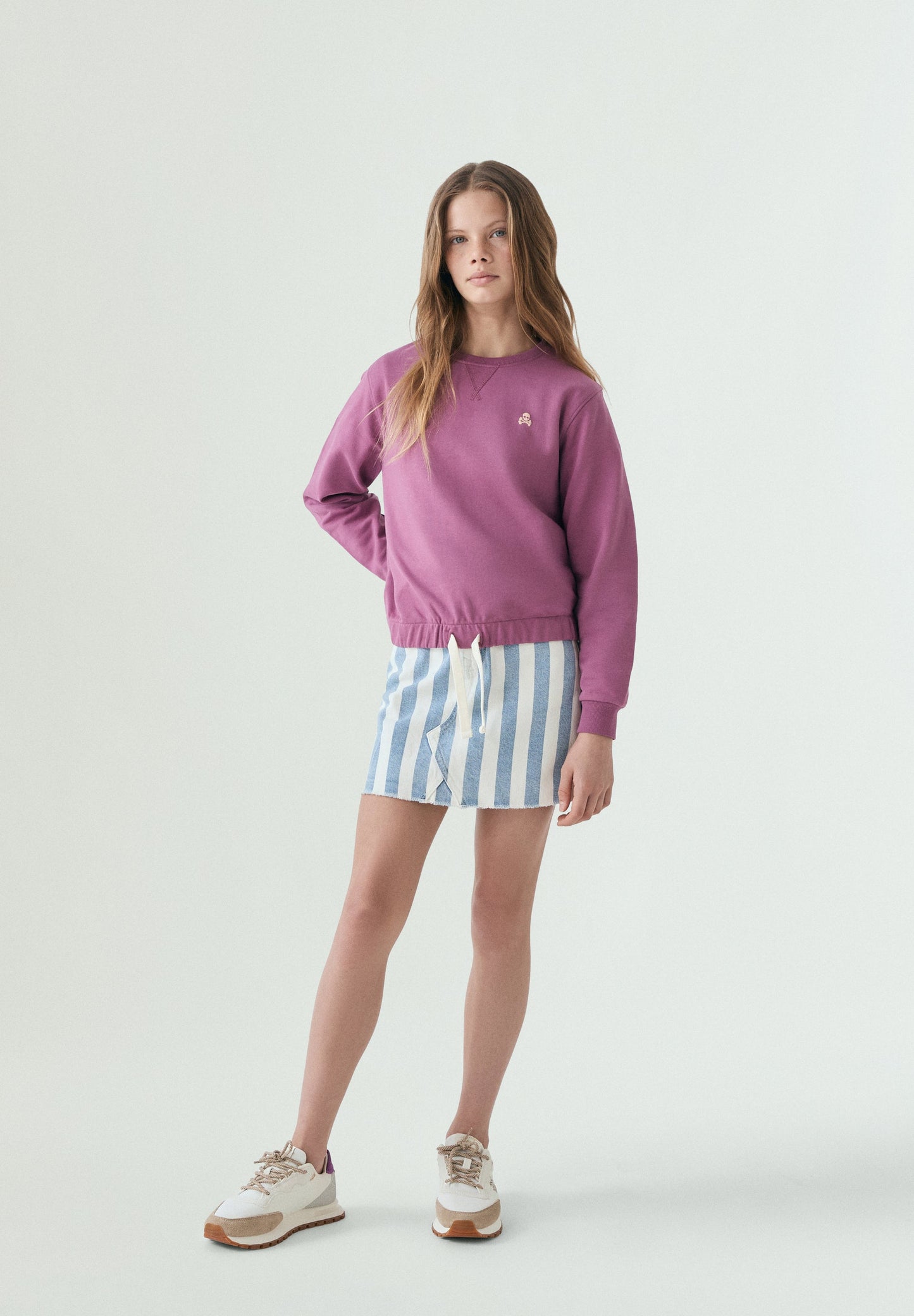 SWEATSHIRT COM CORDÃO AJUSTÁVEL