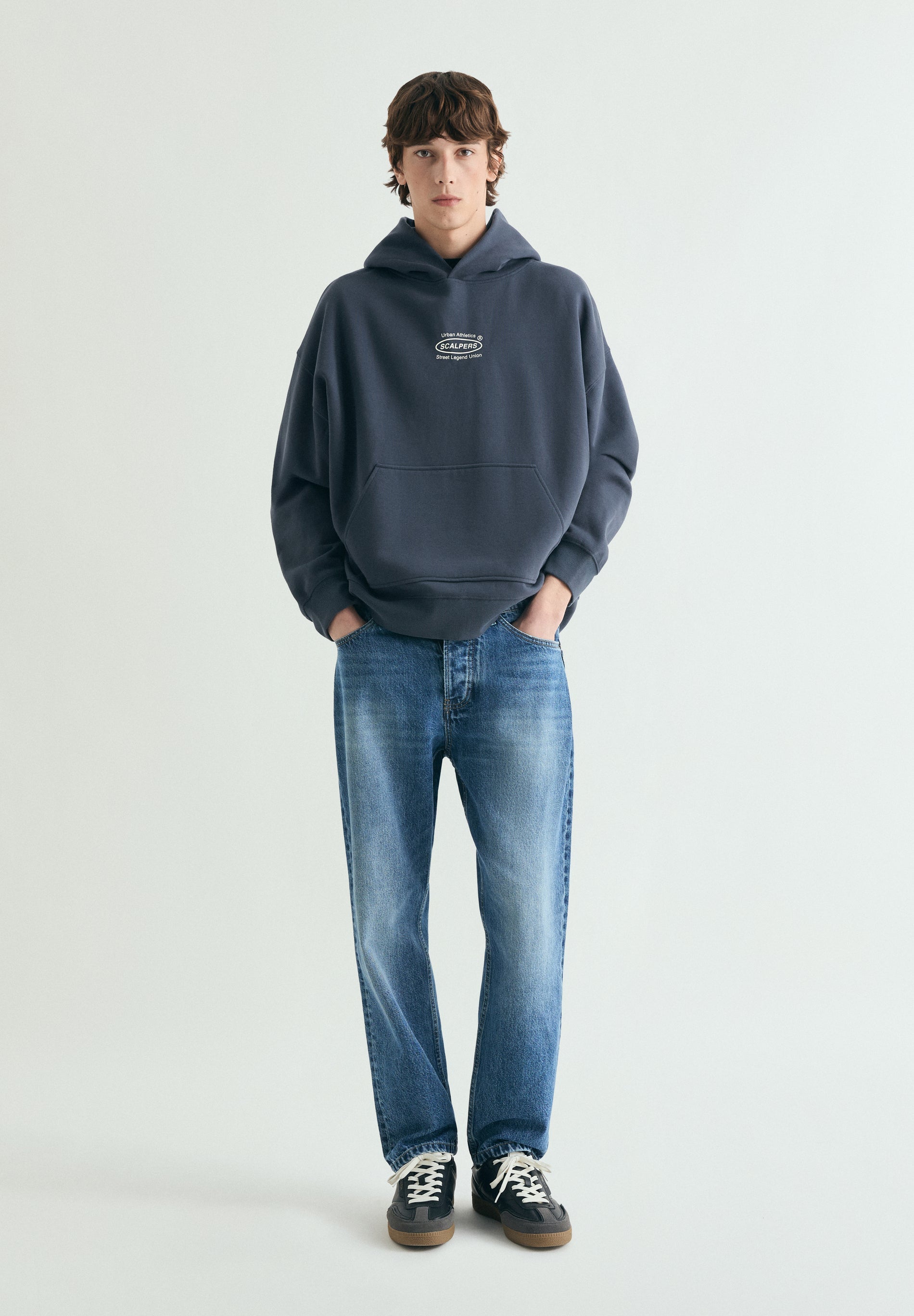 SWEATSHIRT COM CAPUZ OVERSIZE