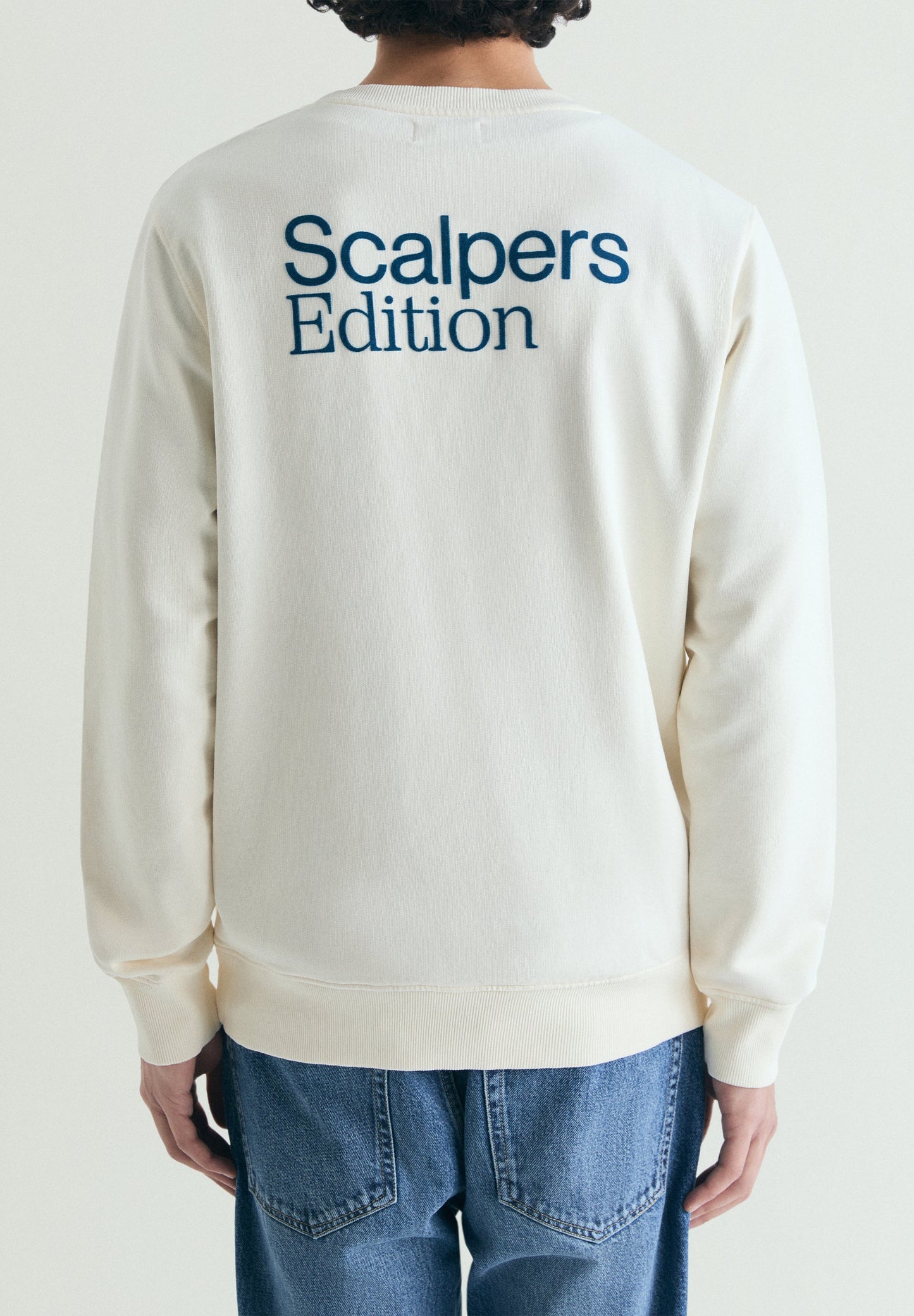 SWEATSHIRT BÁSICA COM PADRÃO ATRÁS