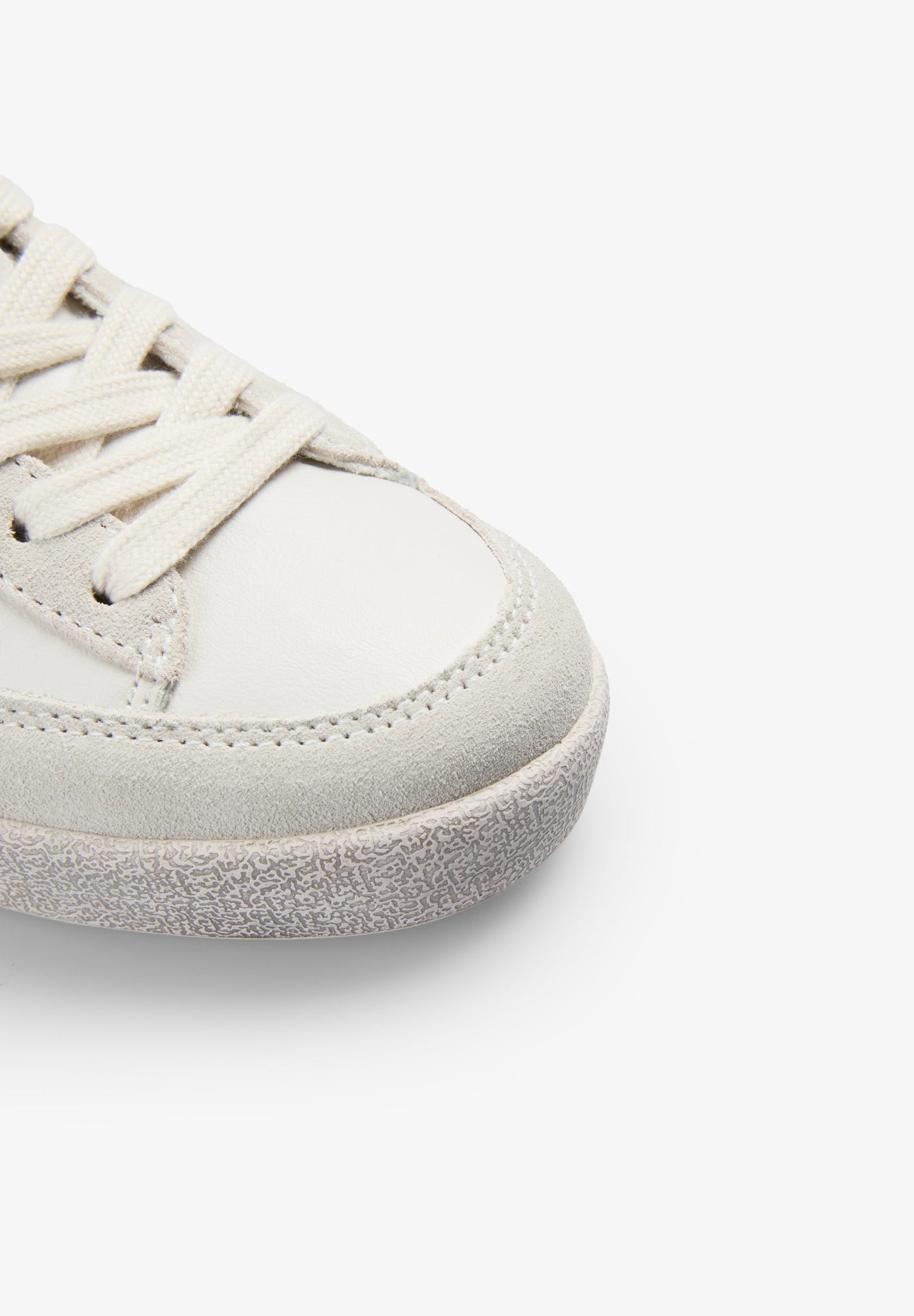 SAPATILHAS SKULL EM CONTRASTE