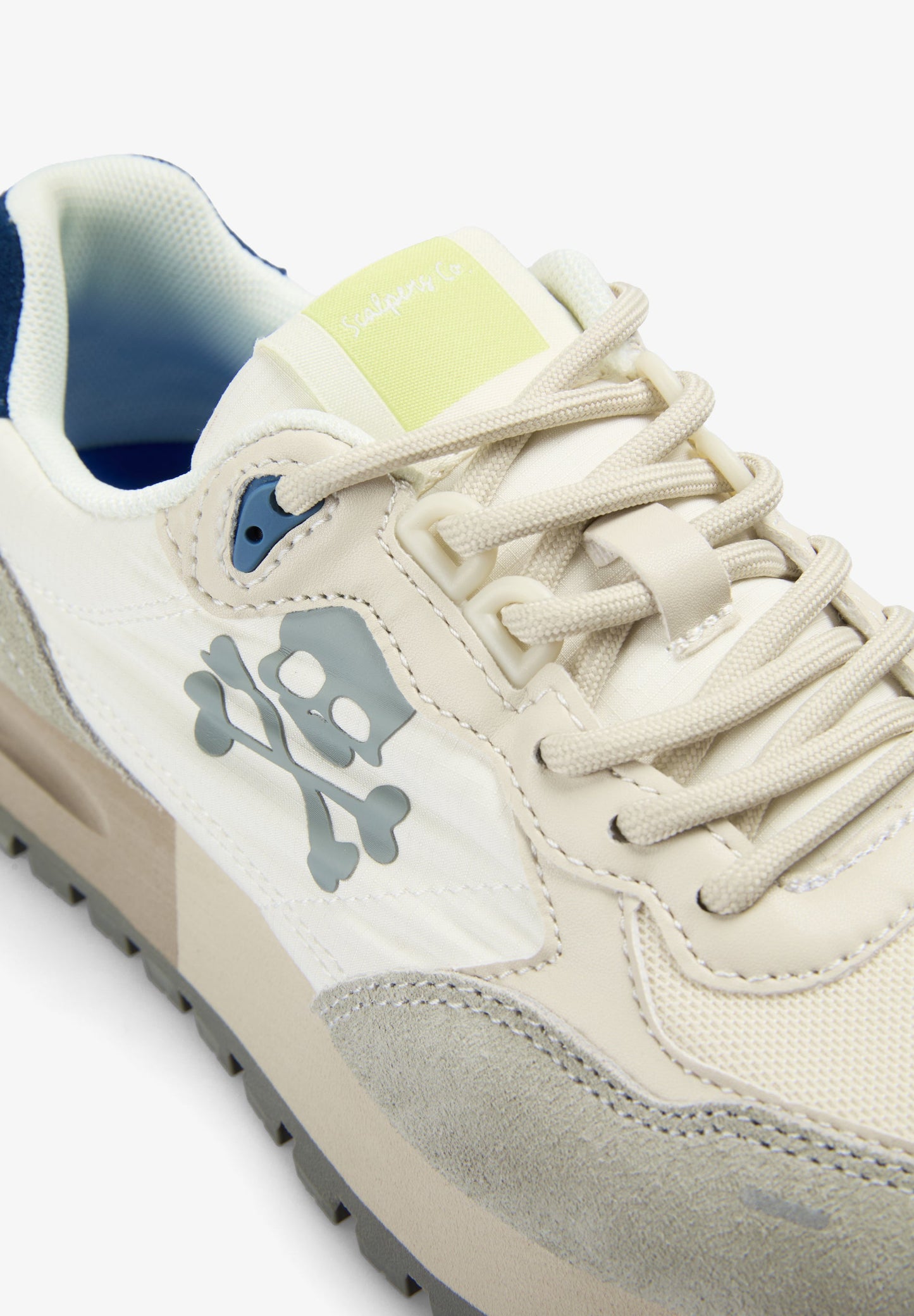 SAPATILHAS SKULL EM CONTRASTE AZUL