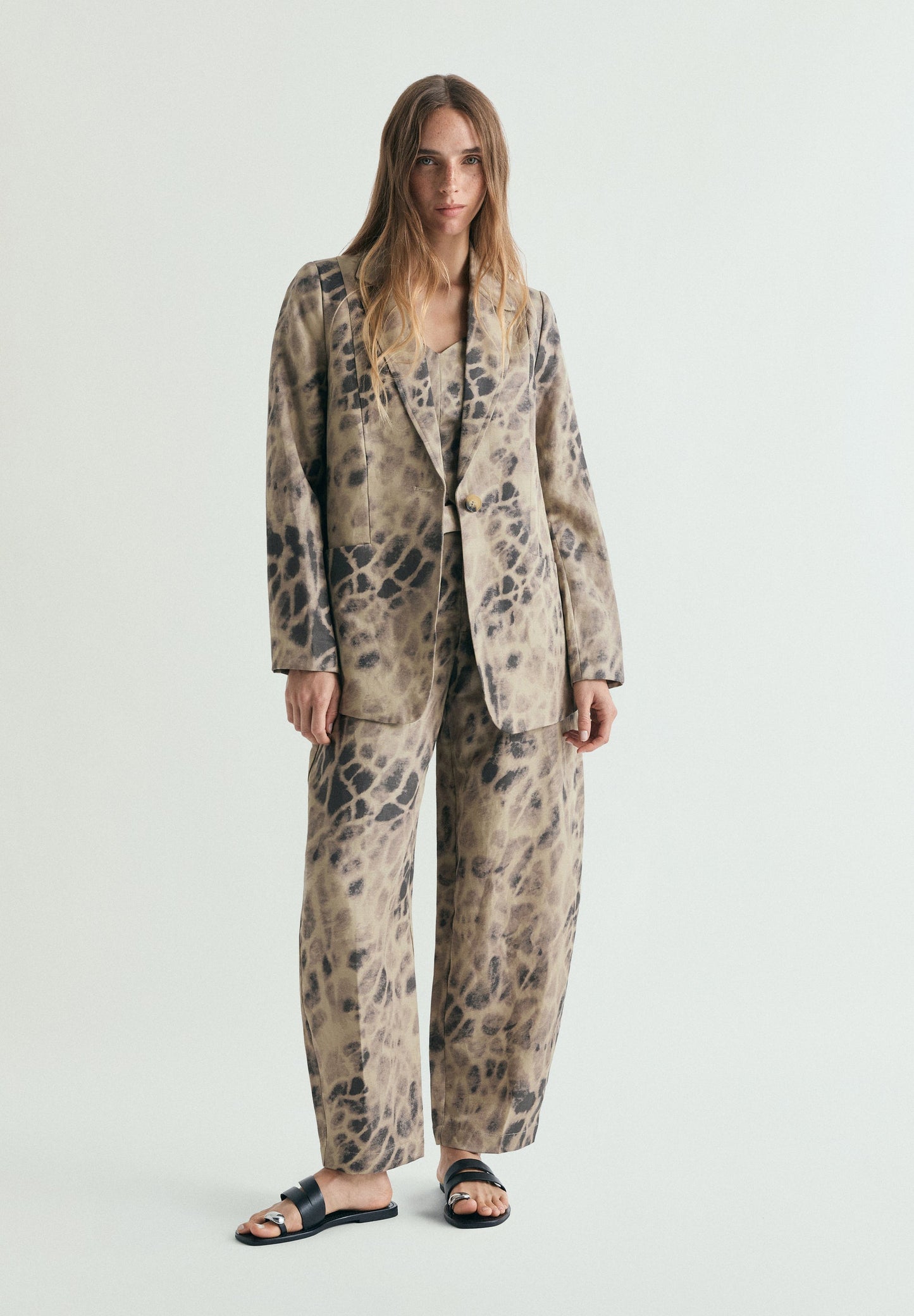 BLAZER DE LINHO COM PADRÃO