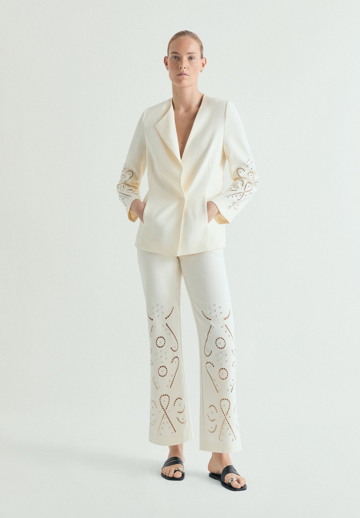BLAZER COM PORMENORES PERFURADOS