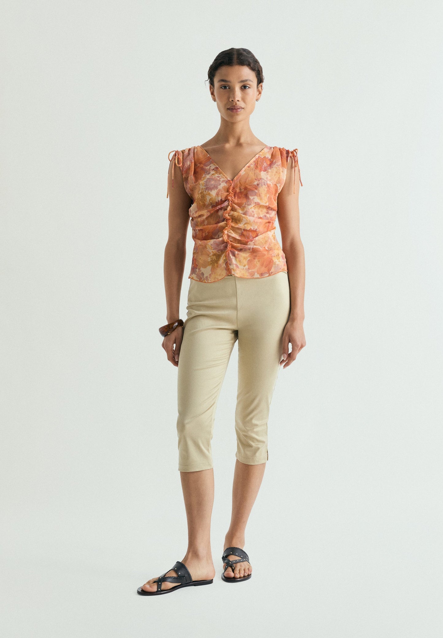 BLUSA COM FRANZIDOS FLORAL