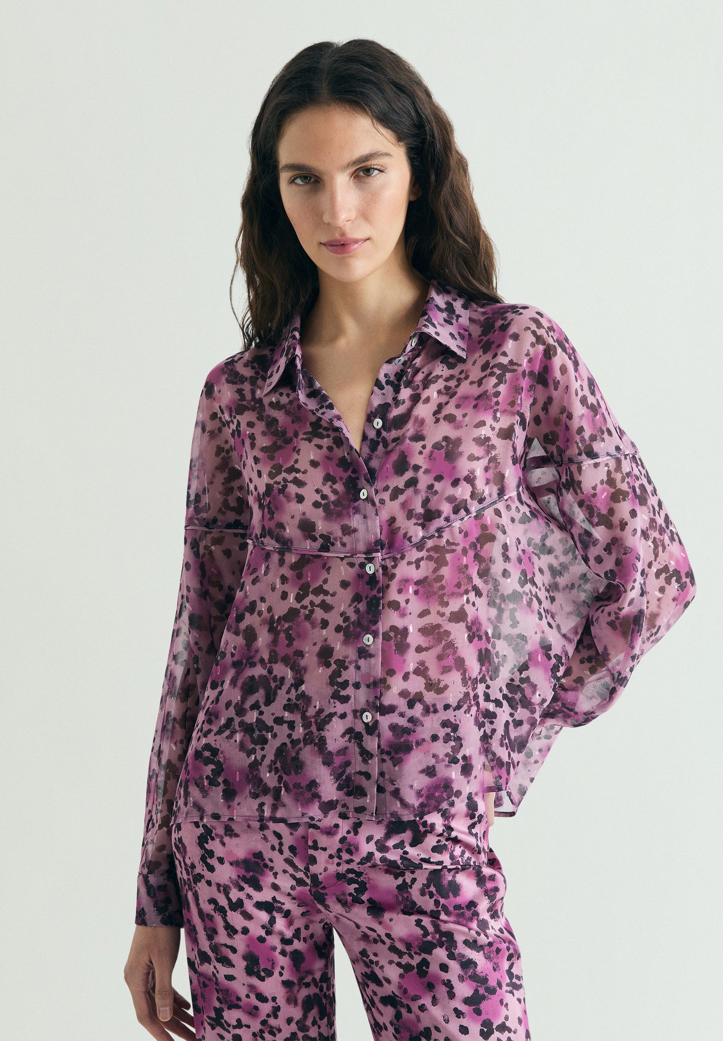 BLUSA FLUIDA ESTAMPADO ANIMAL