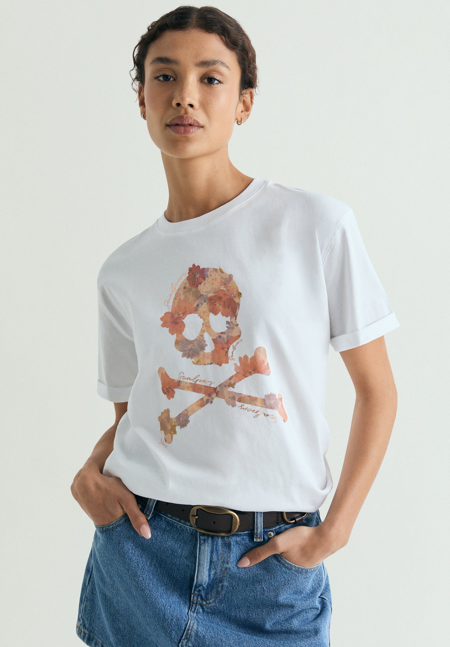 T-SHIRT ESTAMPADA COM LOGÓTIPO