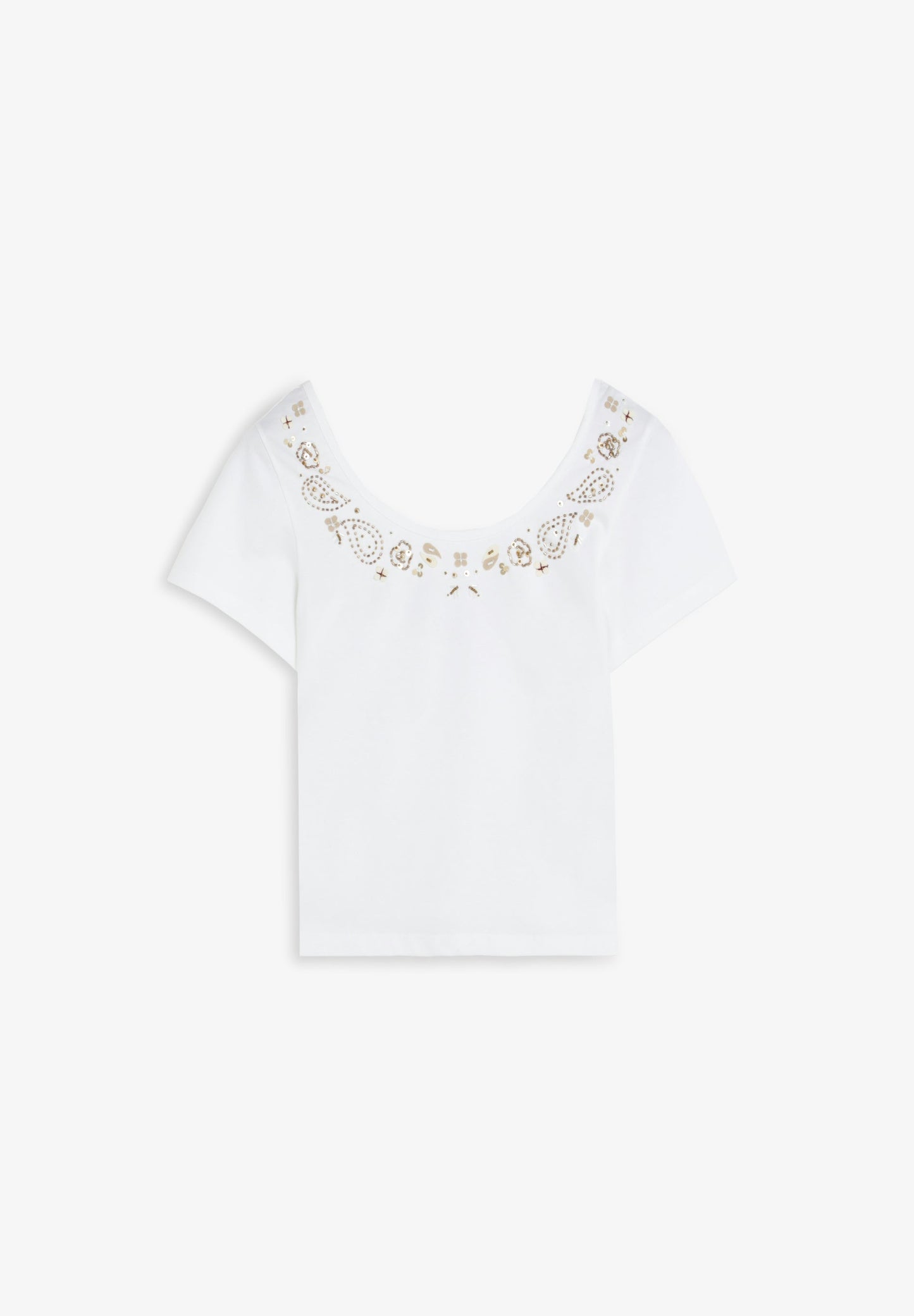 T-SHIRT COM DECOTE REDONDO E MISSANGAS