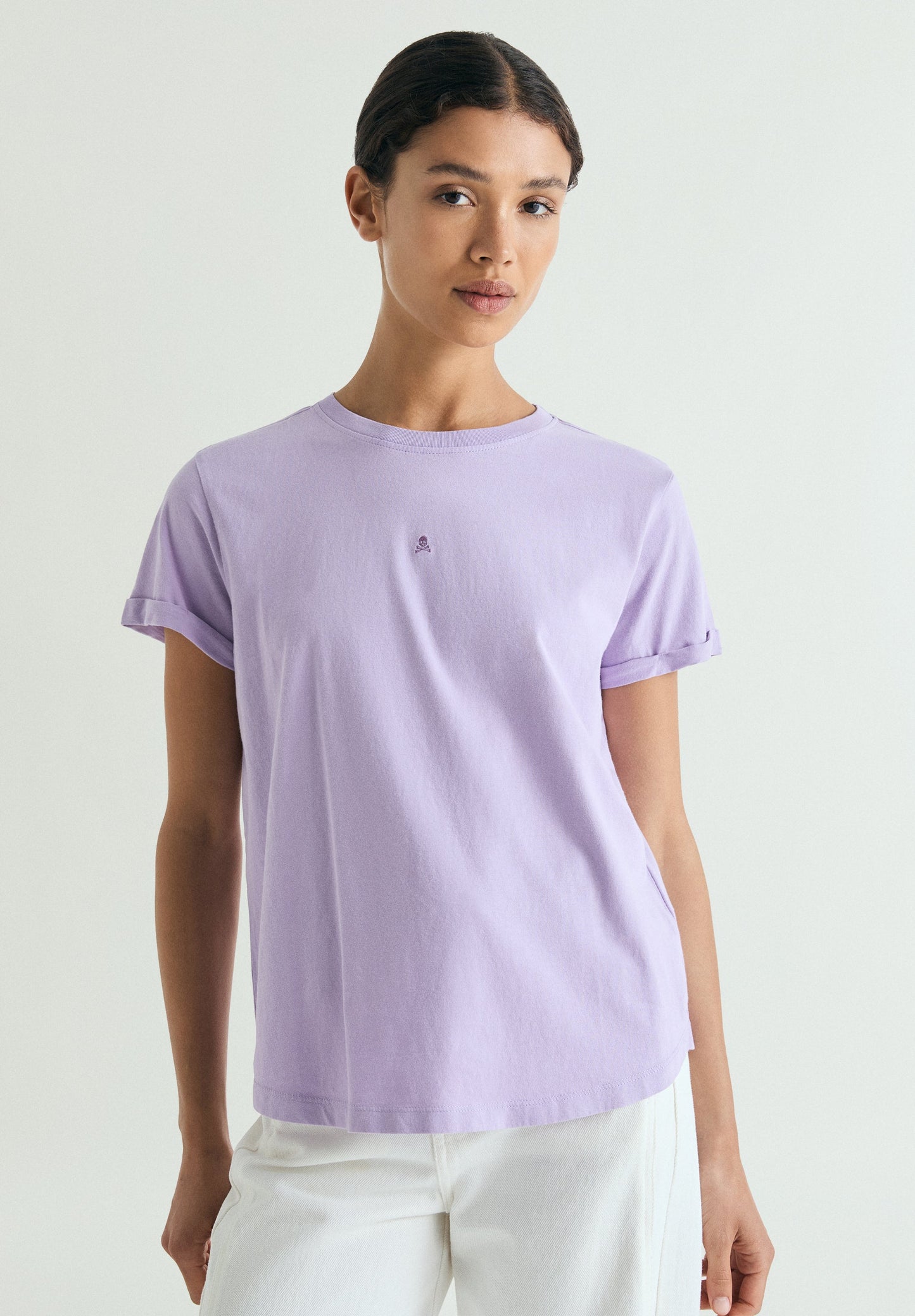 T-SHIRT BÁSICA COM SKULL