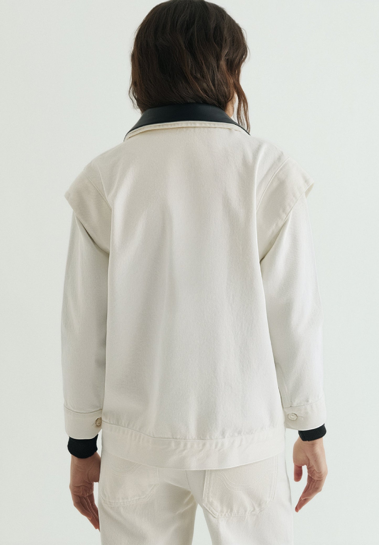 CARDIGAN DENIM EM CONTRASTE