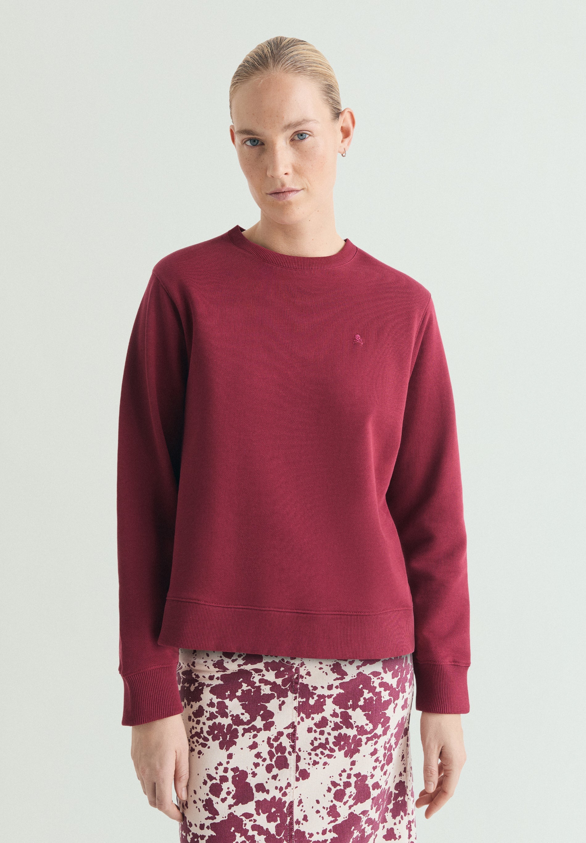 SWEATSHIRT BÁSICA COM SKULL