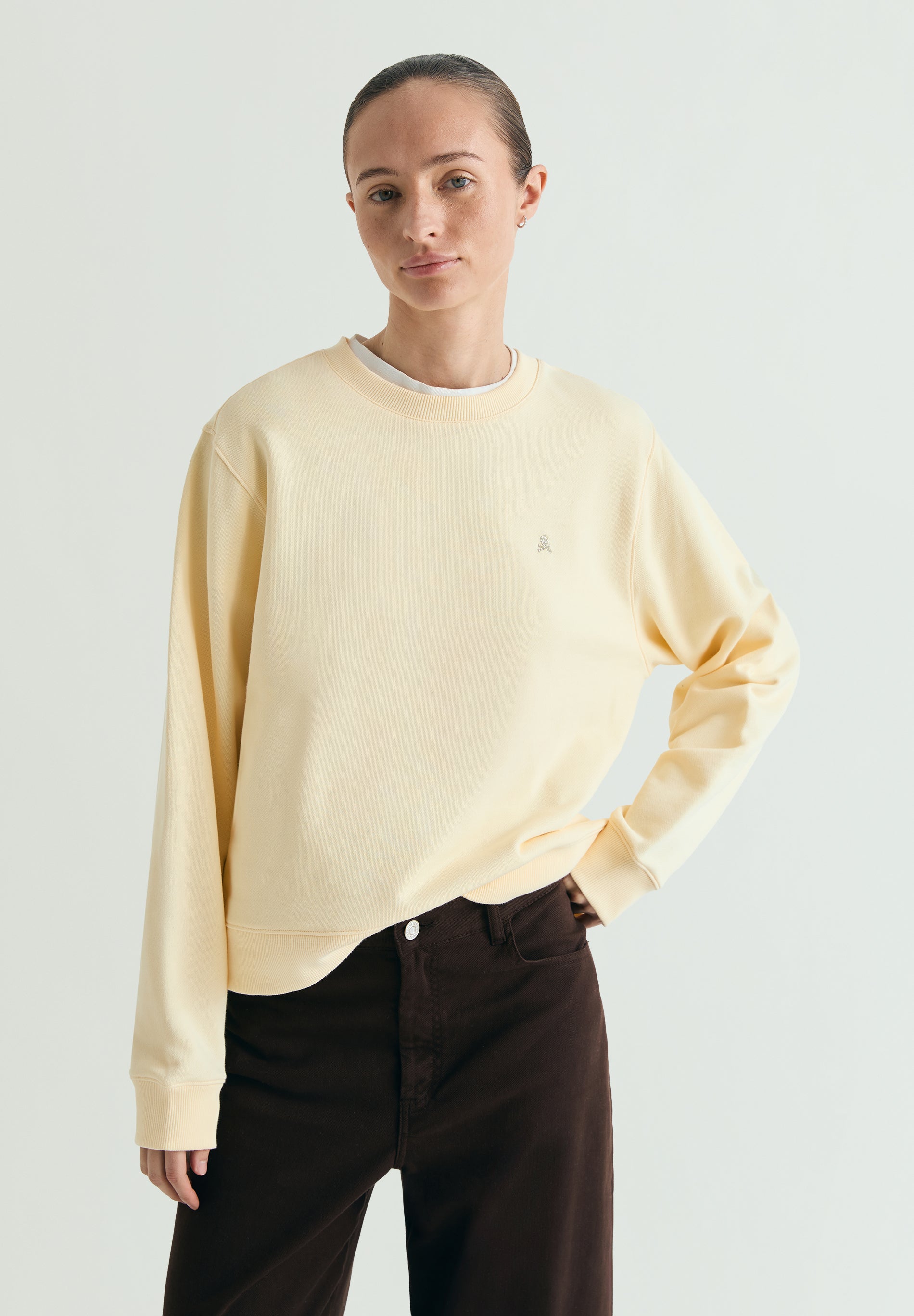 SWEATSHIRT BÁSICA COM SKULL