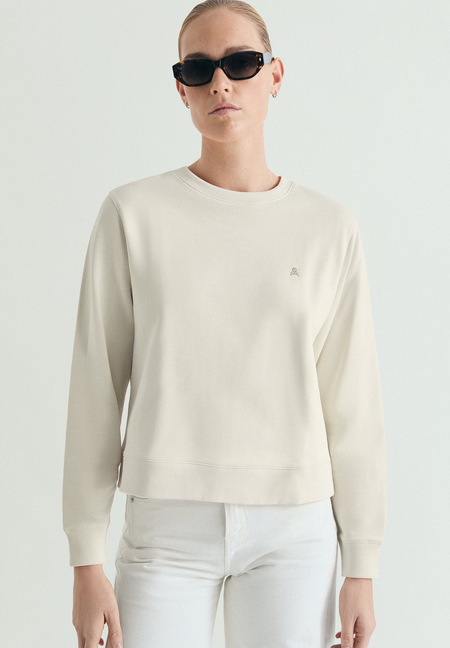 SWEATSHIRT BÁSICA COM SKULL