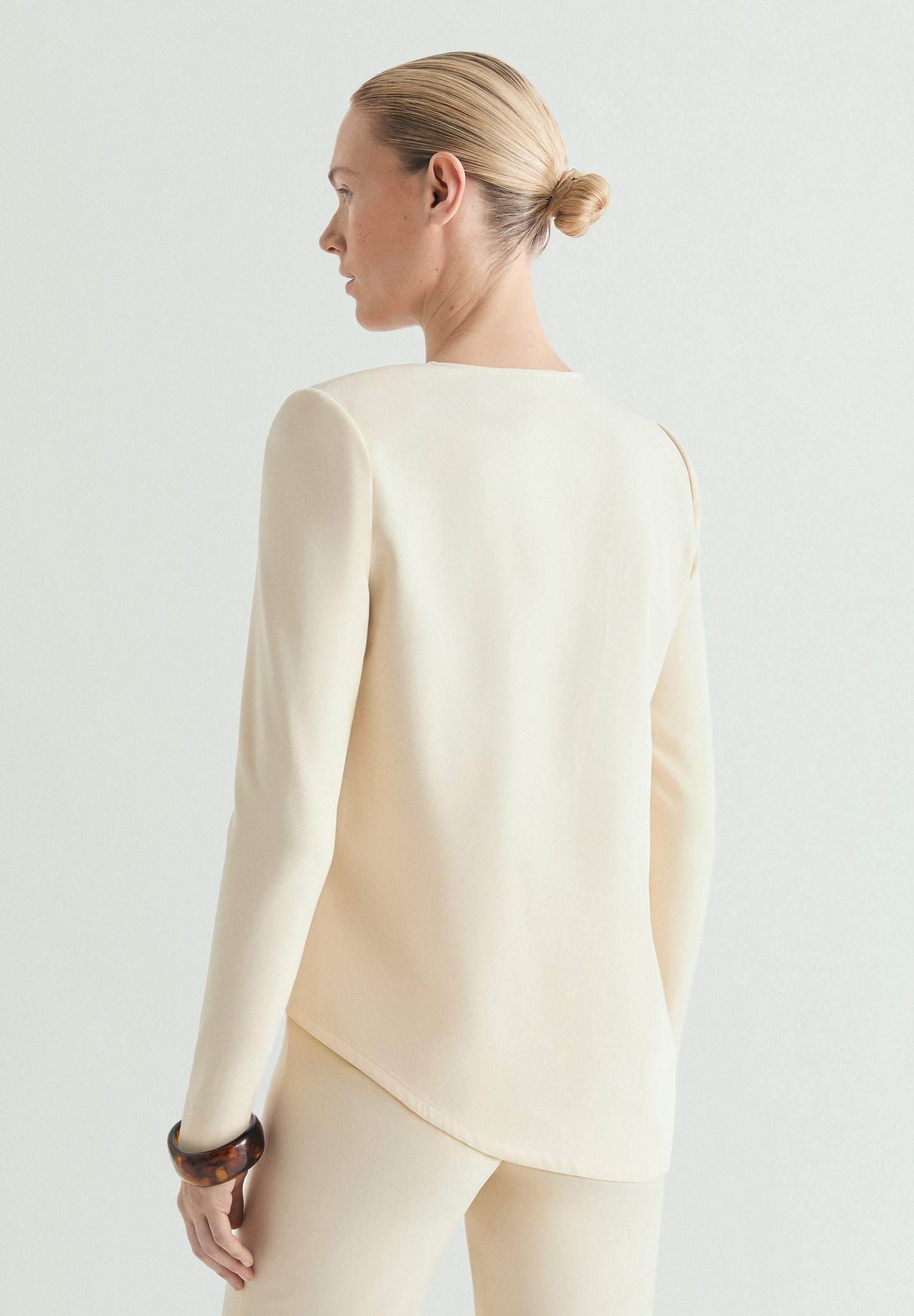 TOP FLUIDO ASSIMÉTRICO