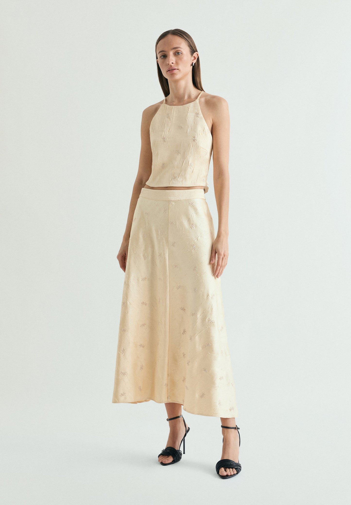 TOP HALTER BORDADO