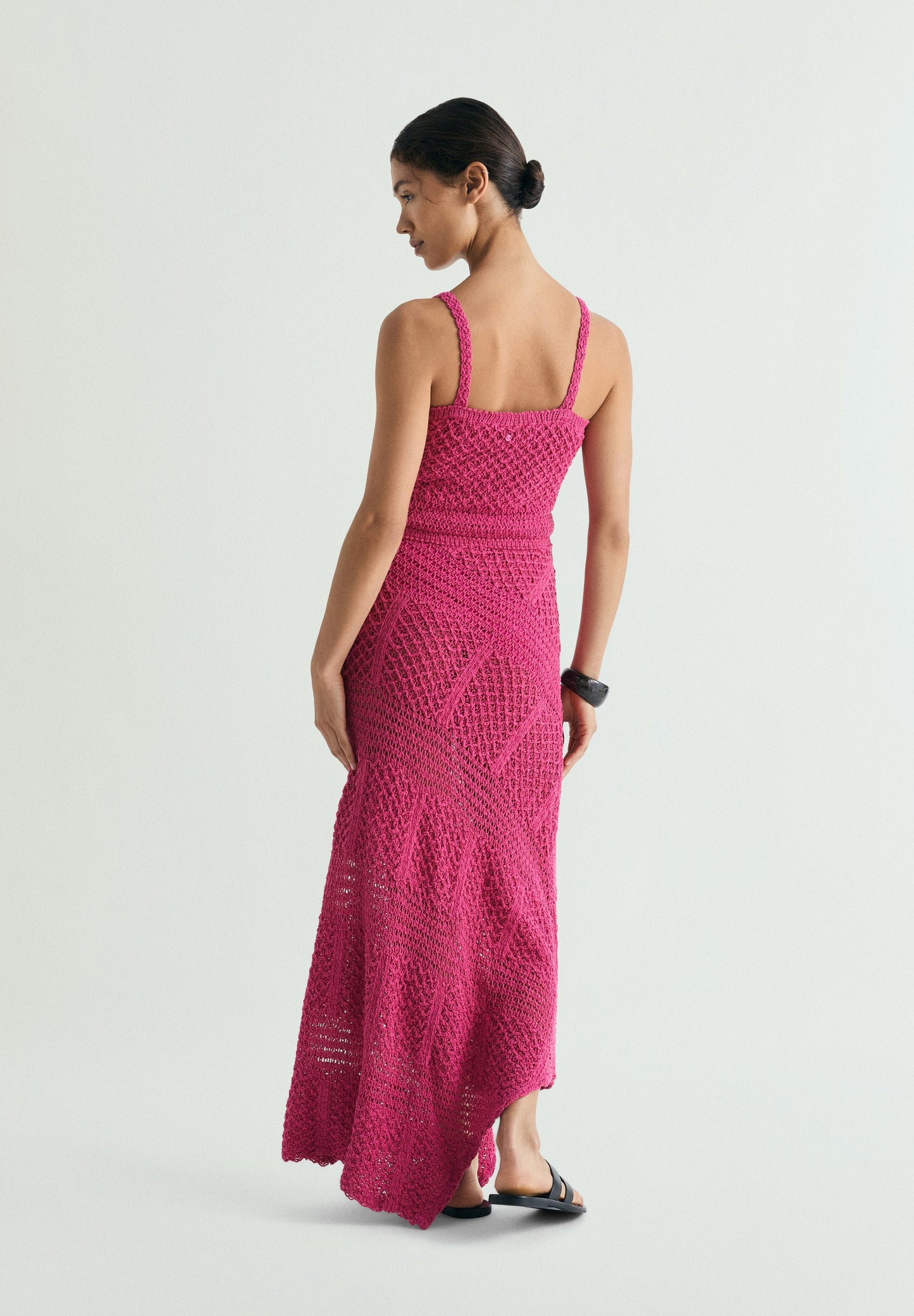 VESTIDO MIDI EM CROCHET