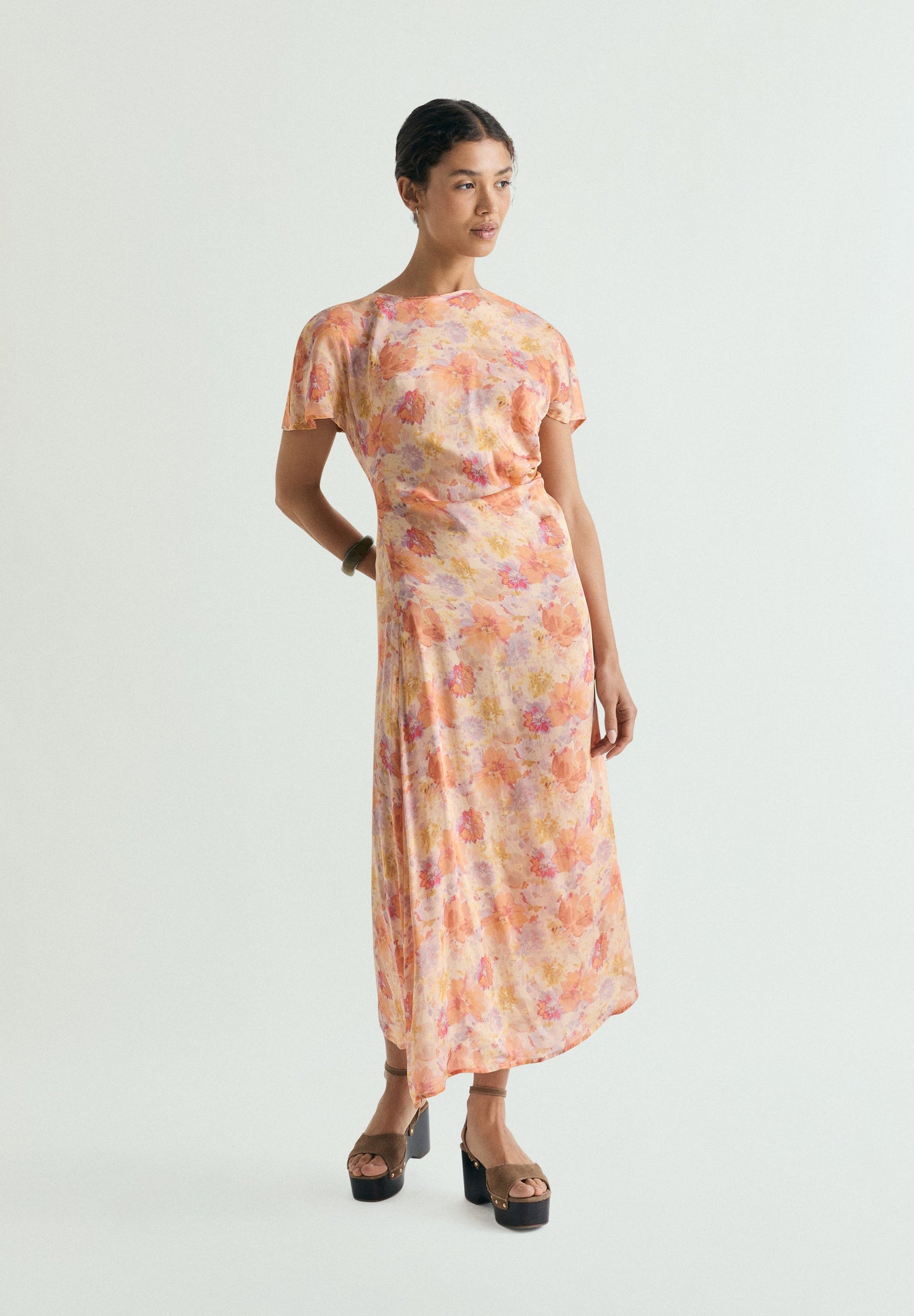 VESTIDO FLUIDO FLORAL