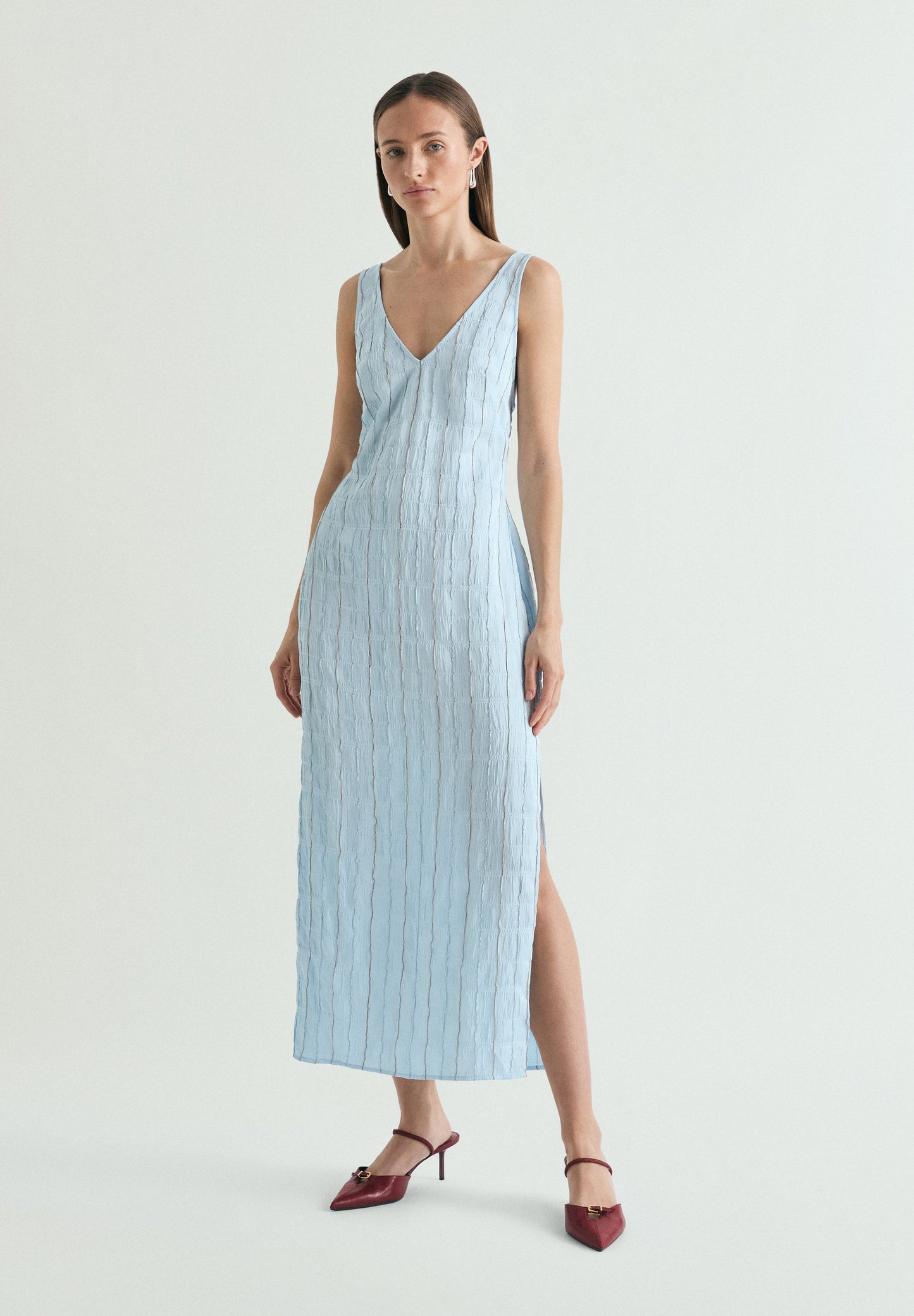 VESTIDO MIDI TEXTURA