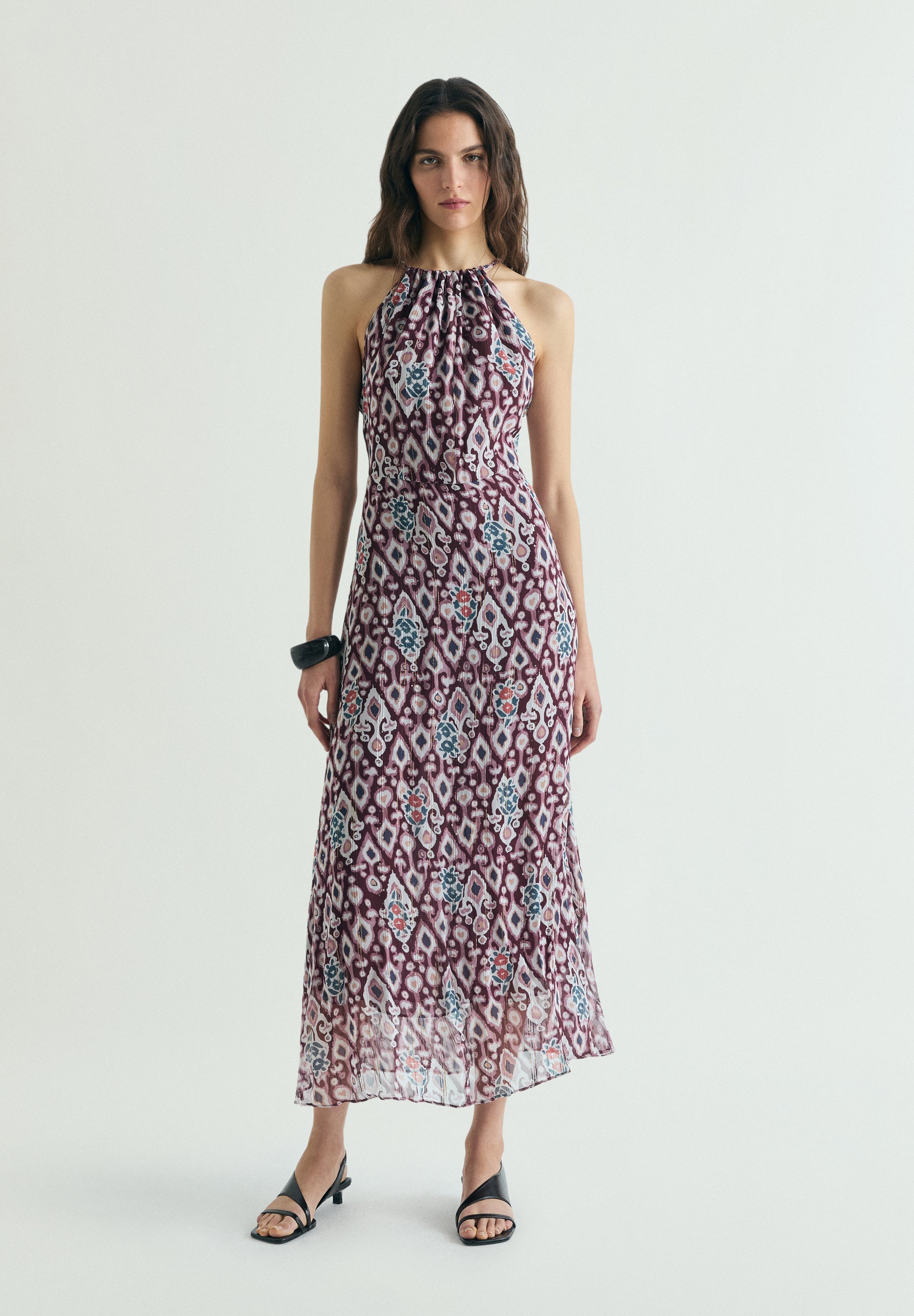 VESTIDO MIDI COM PADRÃO