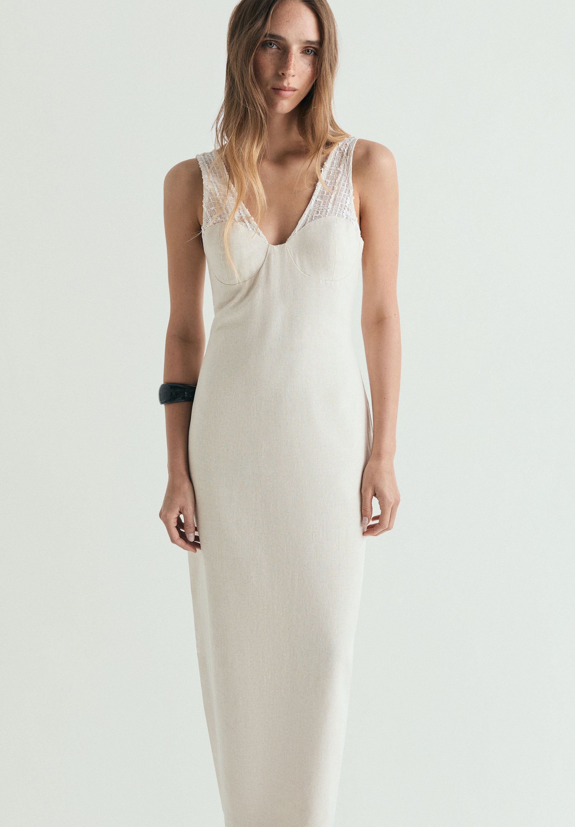 VESTIDO MIDI LINHO
