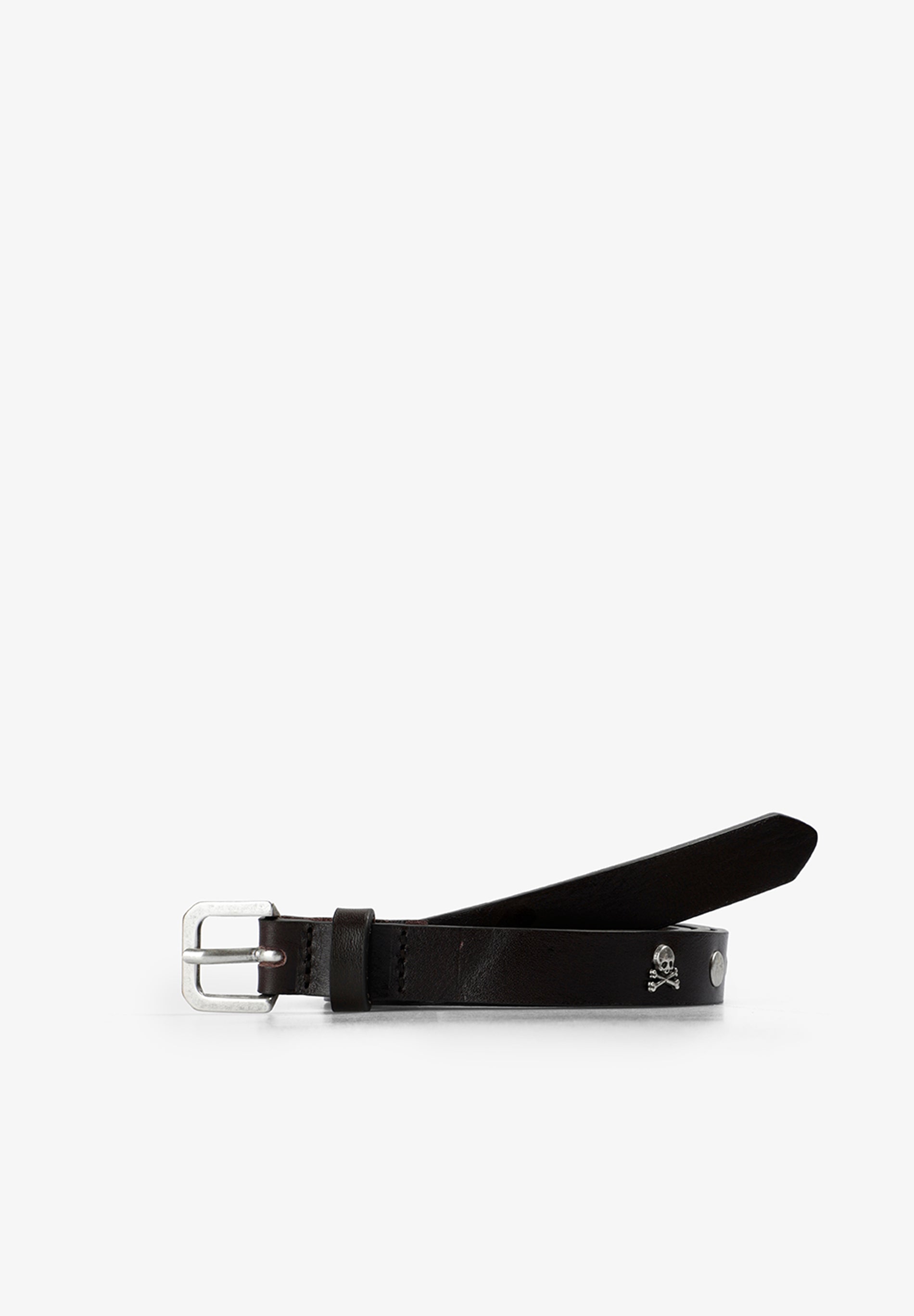 CINTO COM SKULL E TACHAS