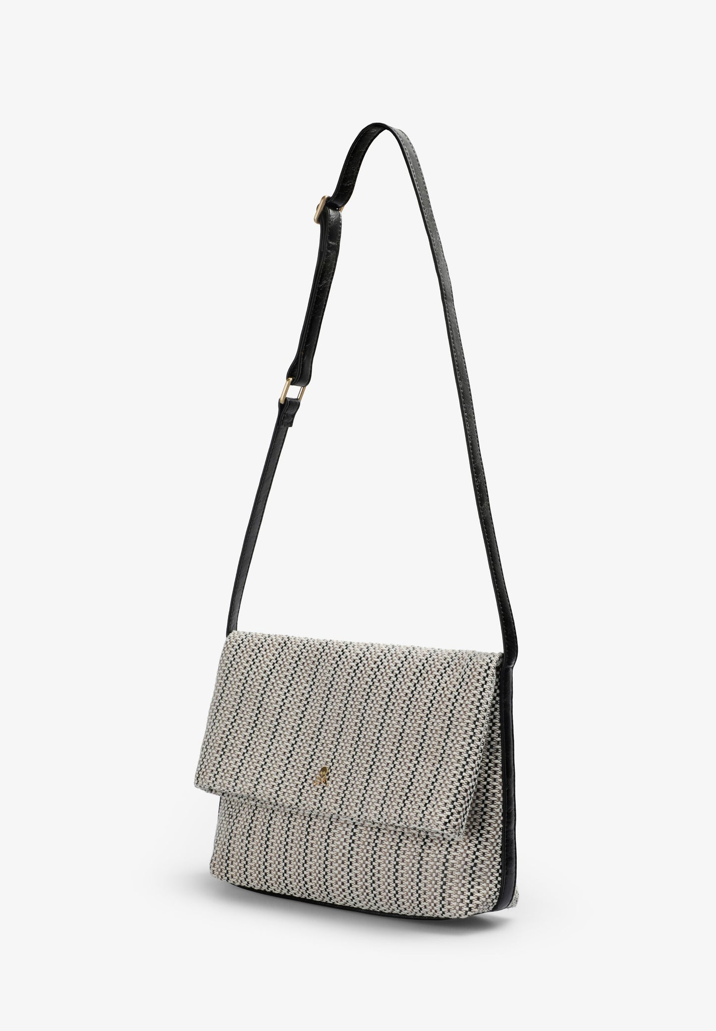BOLSA CLUTCH TRANÇADA
