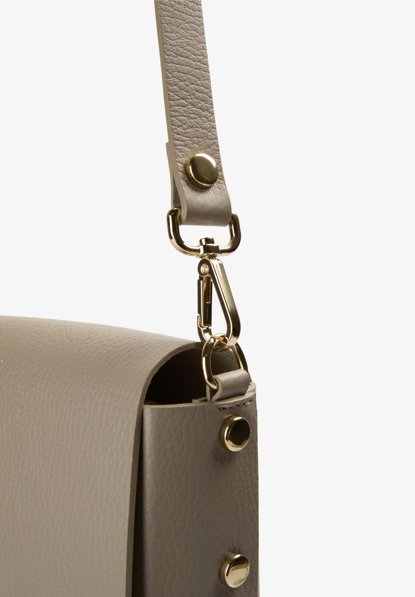 BOLSA DE PELE COM APLIQUES